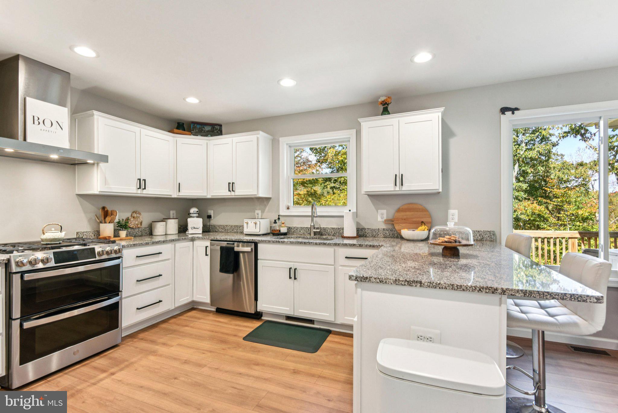 APPLE MT LAKE - Residential