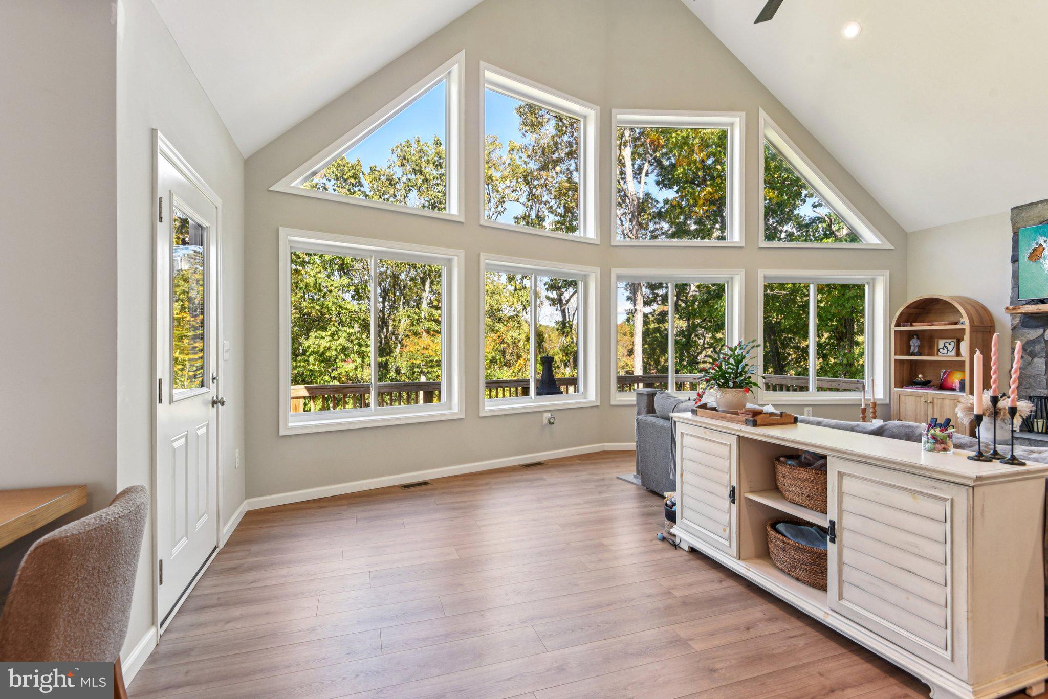 APPLE MT LAKE - Residential