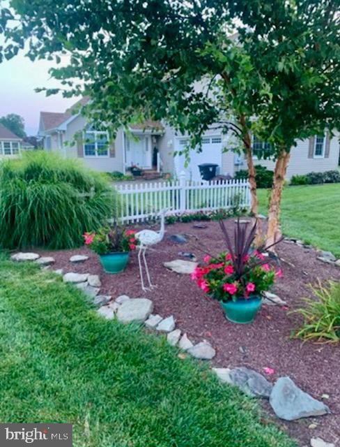 BAY BREEZE ESTATES - Residential