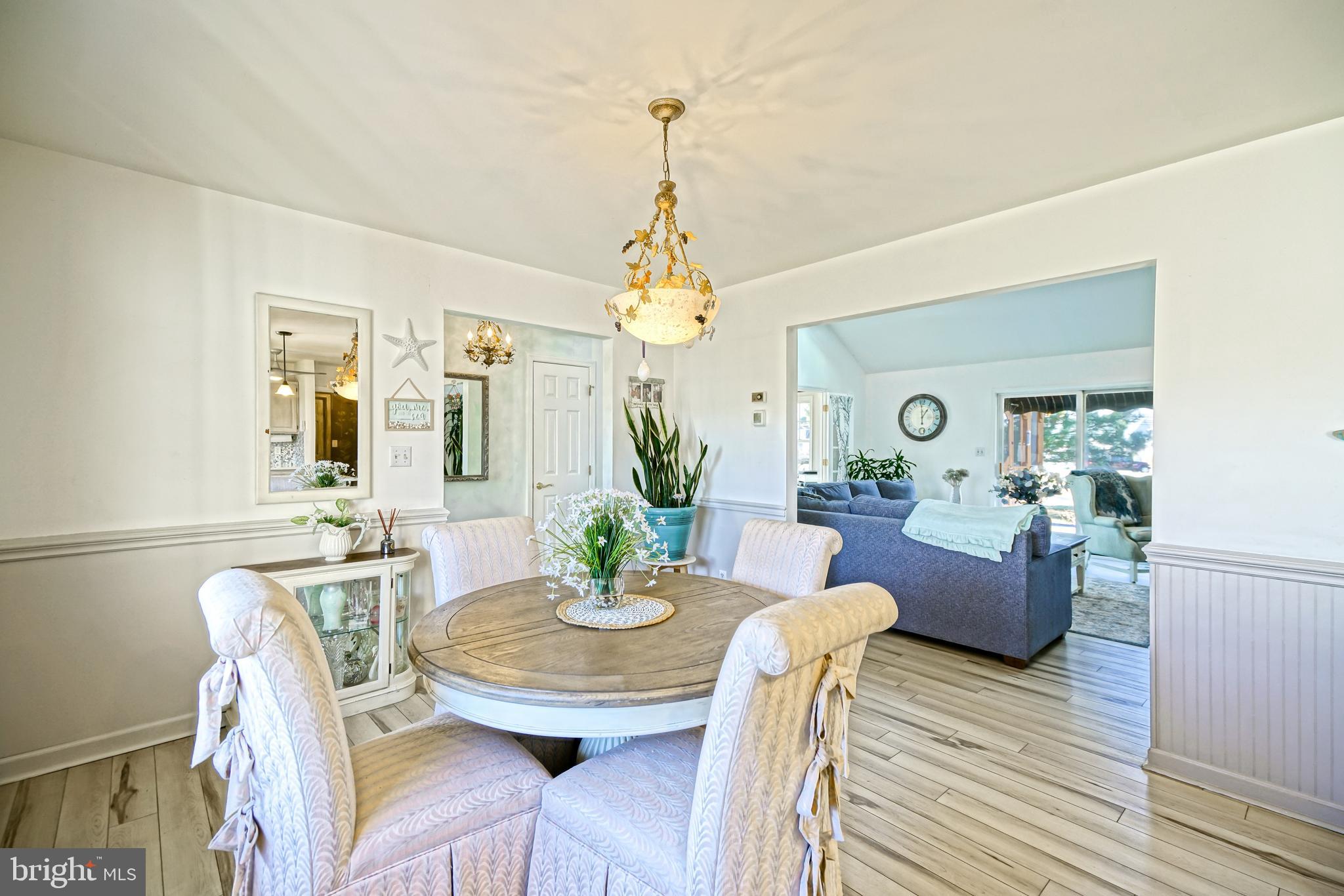 BAY BREEZE ESTATES - Residential