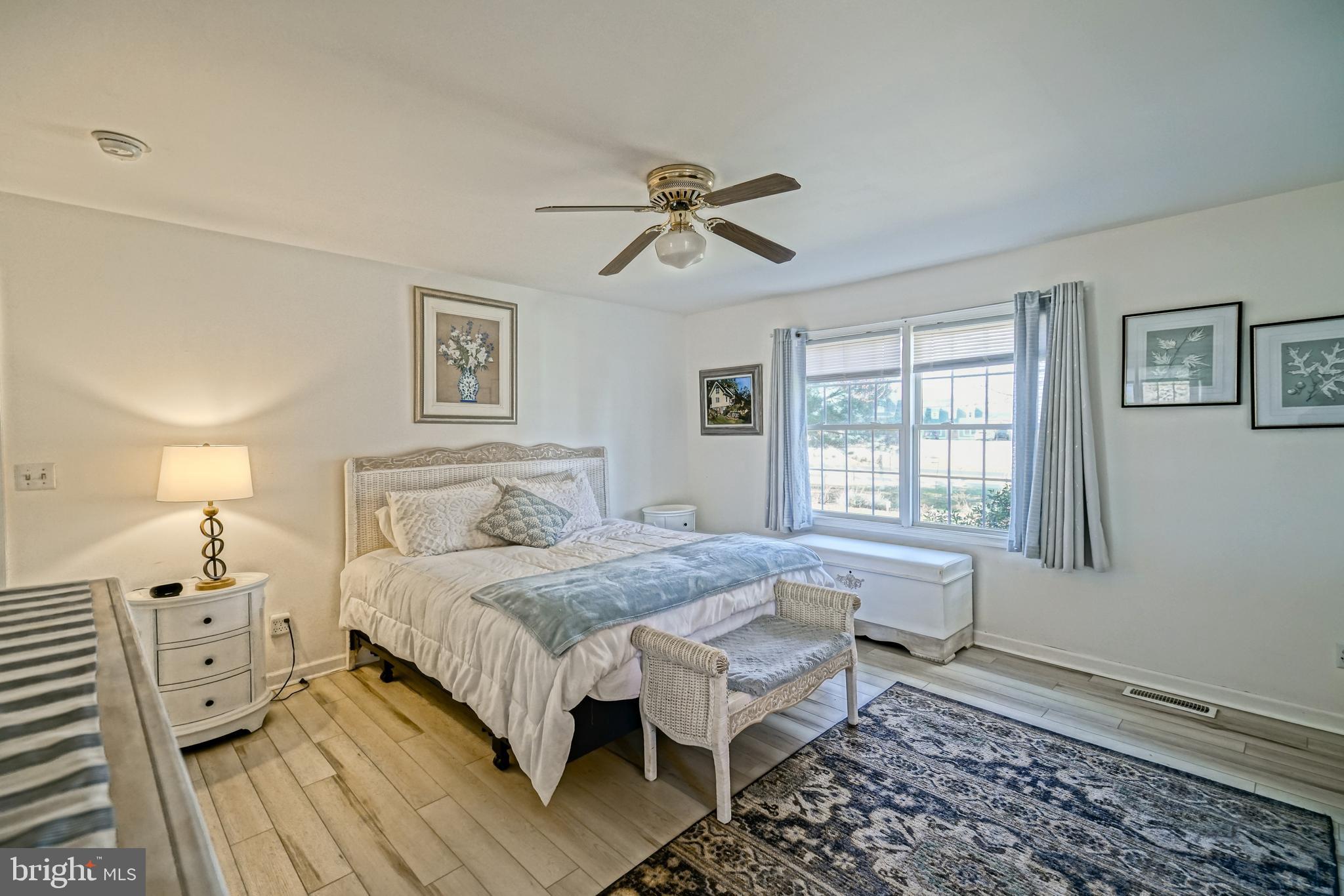 BAY BREEZE ESTATES - Residential