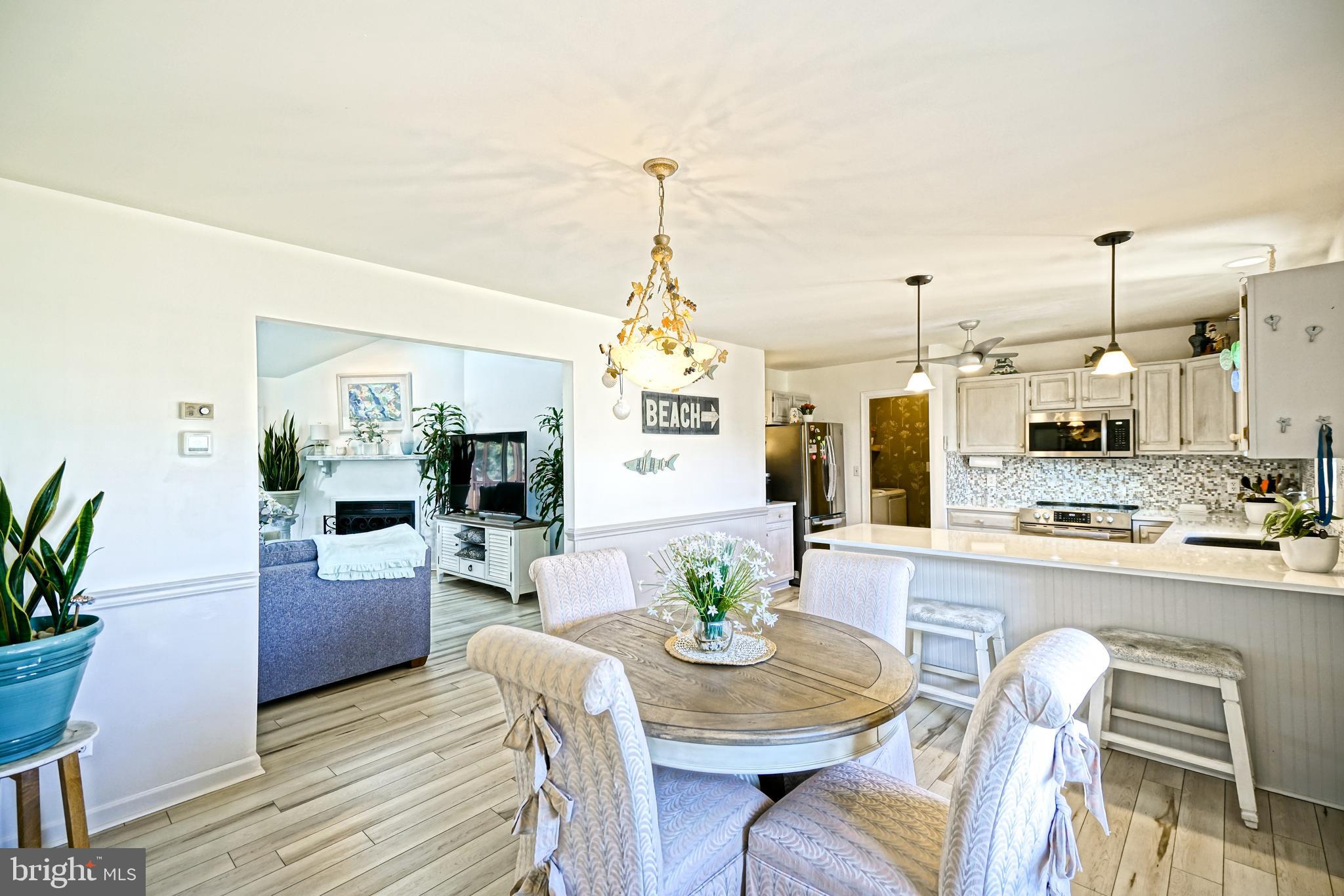 BAY BREEZE ESTATES - Residential