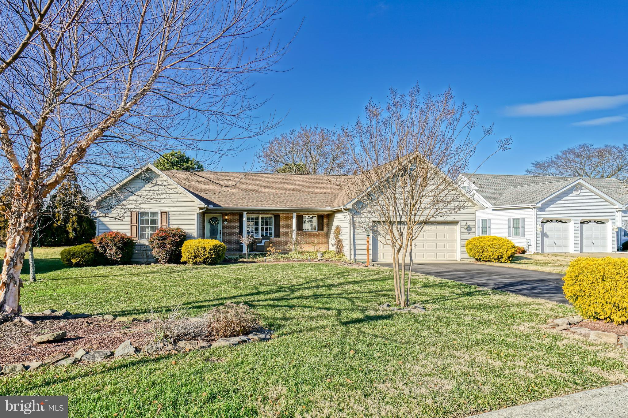 BAY BREEZE ESTATES - Residential