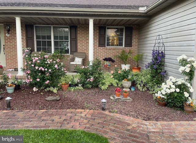 BAY BREEZE ESTATES - Residential