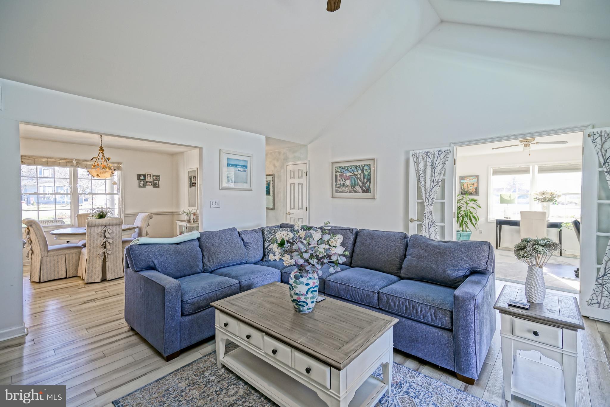 BAY BREEZE ESTATES - Residential