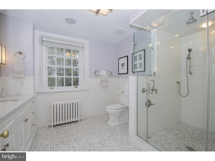 CHESTNUT HILL - Residential