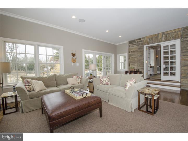 CHESTNUT HILL - Residential