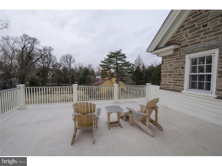 CHESTNUT HILL - Residential