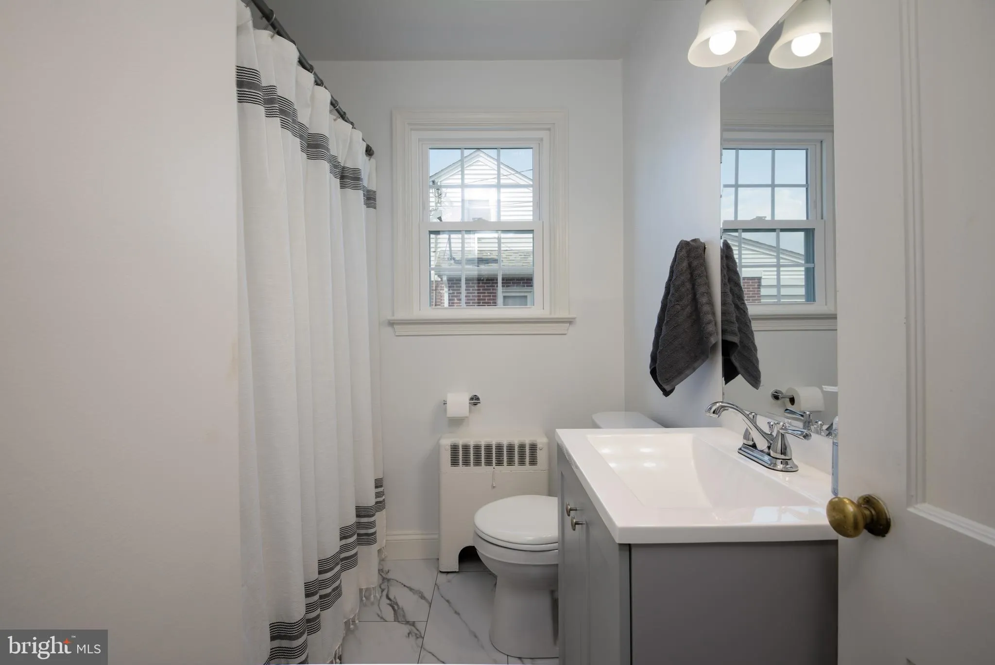 Oxford, Pennsylvania 19363, United States, 2 Bedrooms Bedrooms, ,1 BathroomBathrooms,Residential,Pending,180664