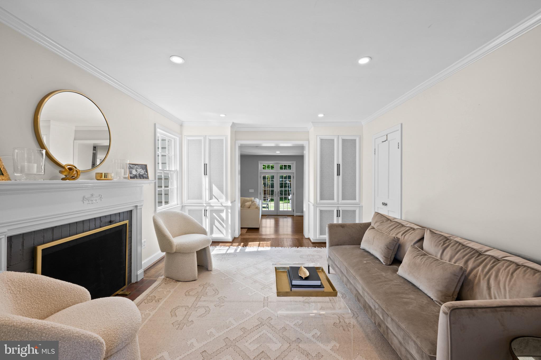 BRADLEY HILLS - Residential