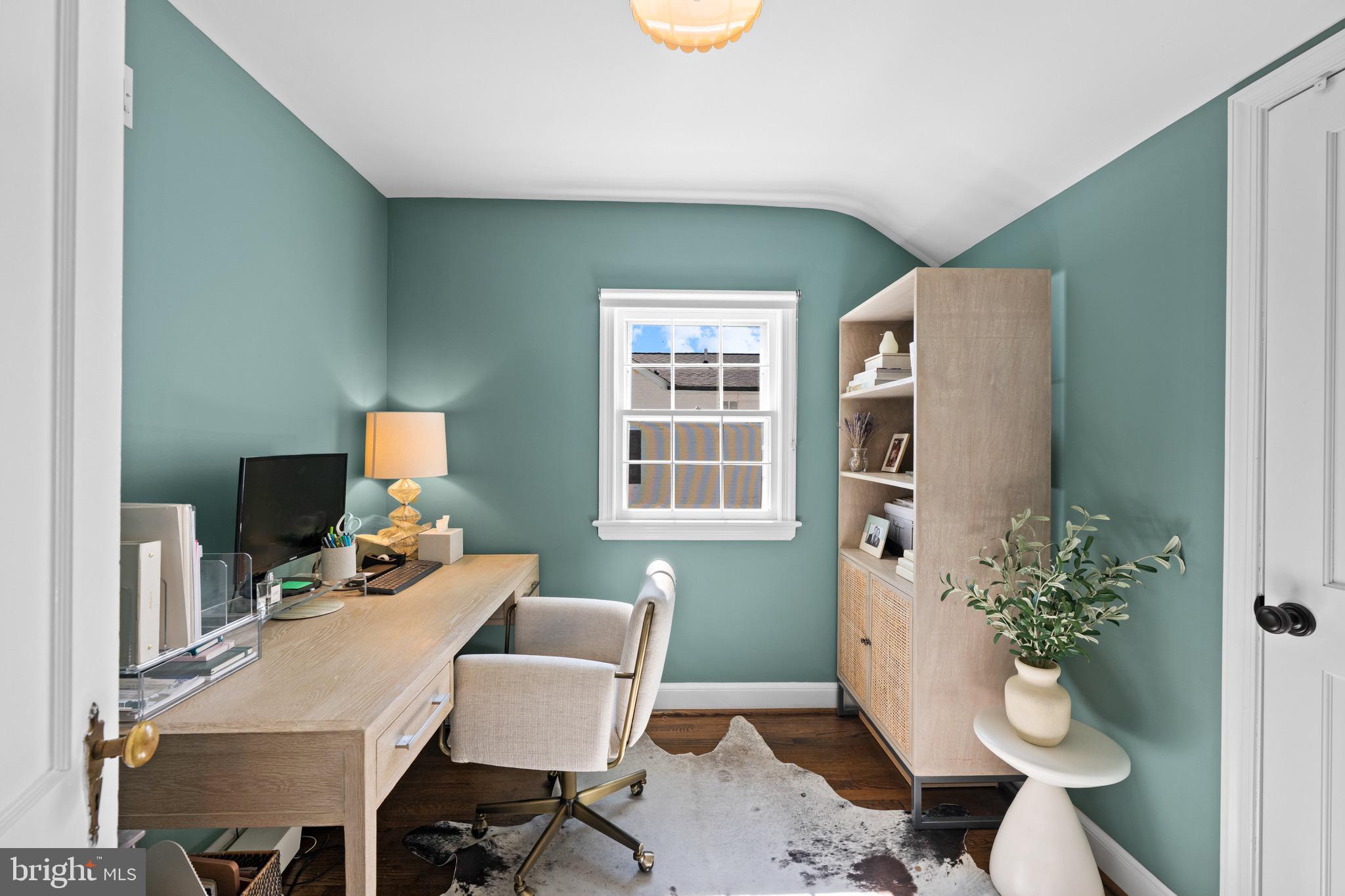 BRADLEY HILLS - Residential