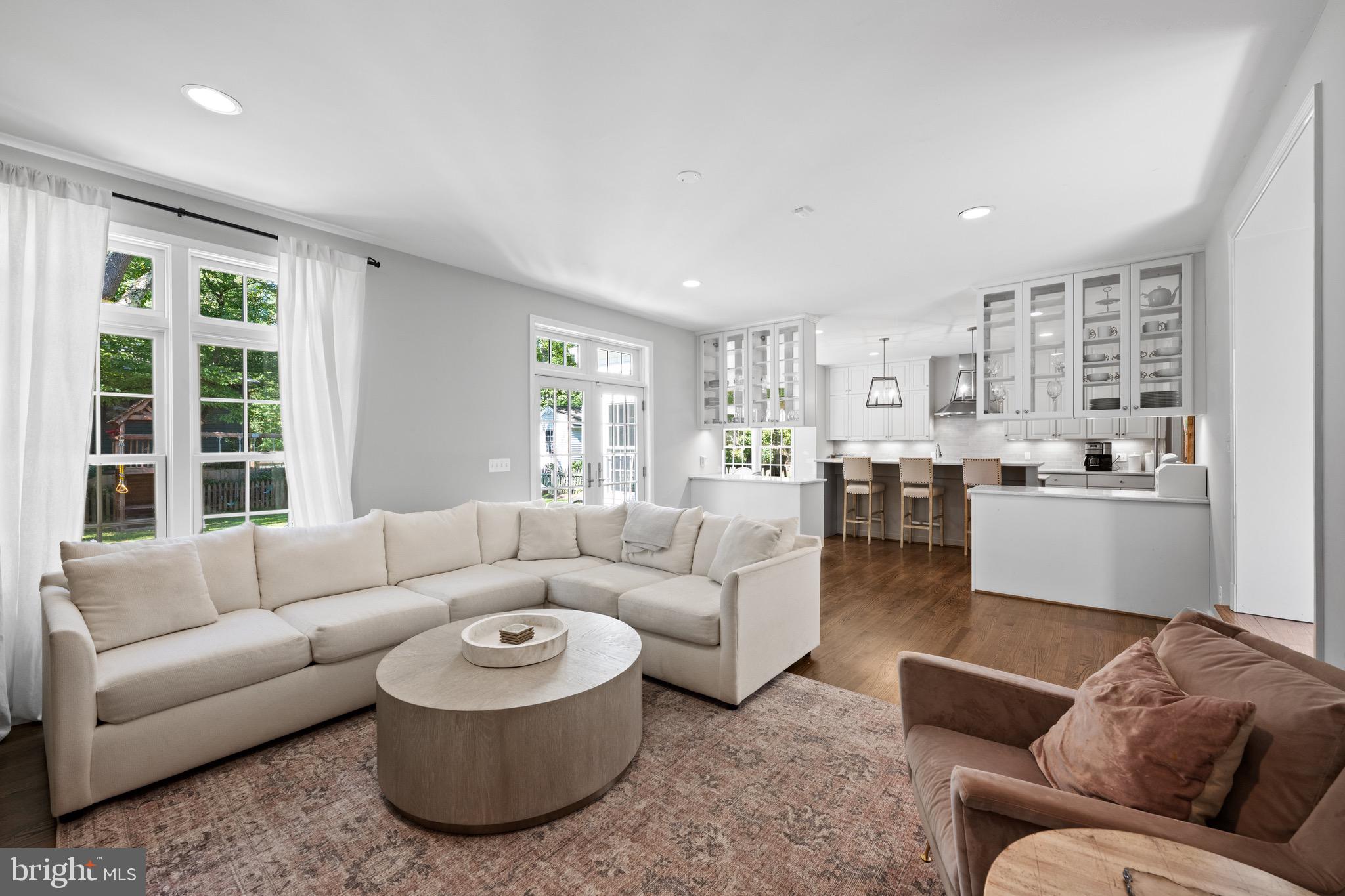 BRADLEY HILLS - Residential