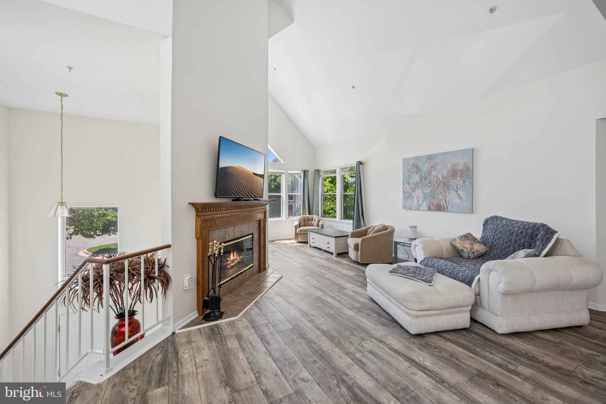 7649 STONY CREEK LANE