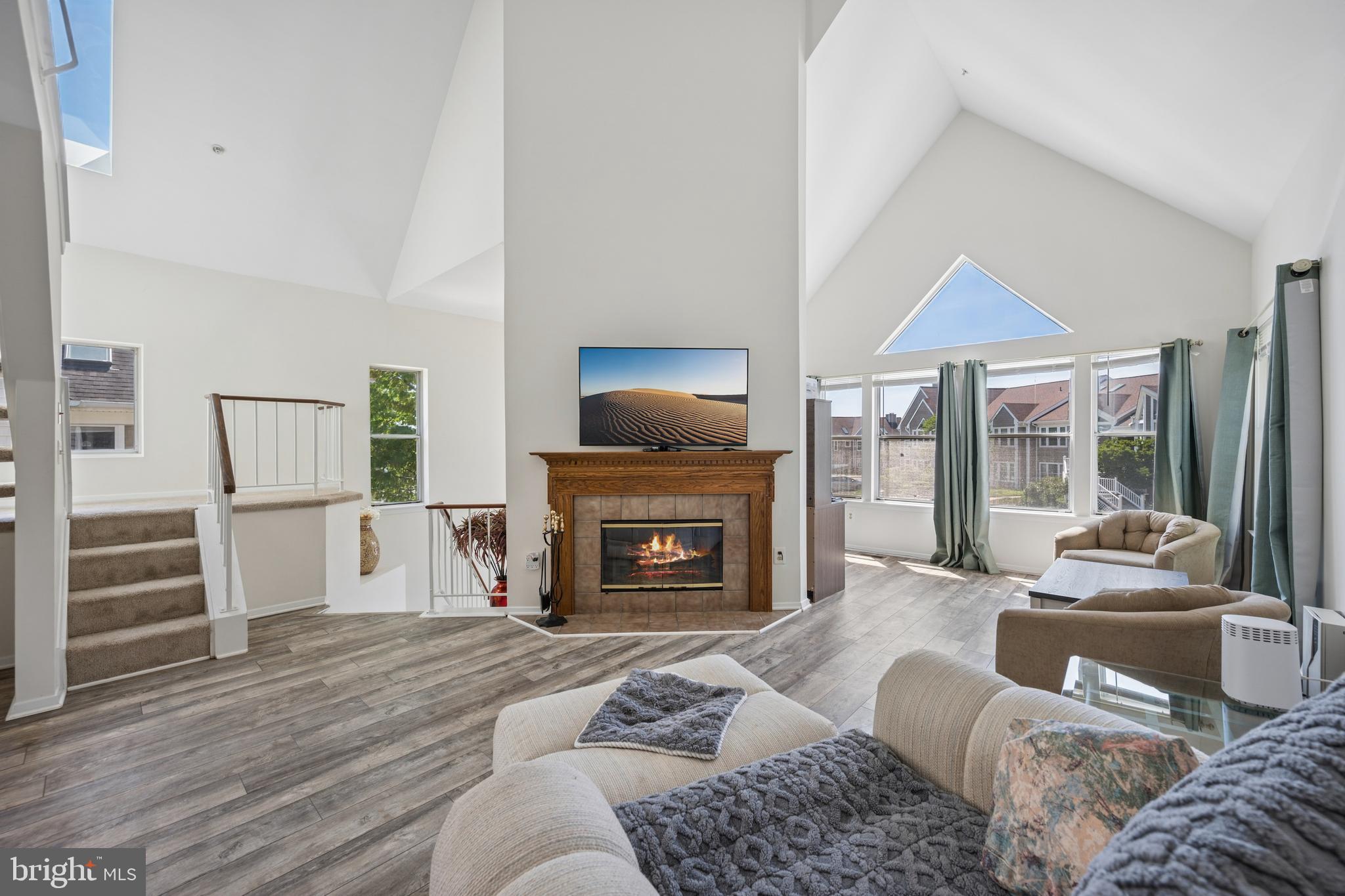 7649 STONY CREEK LANE