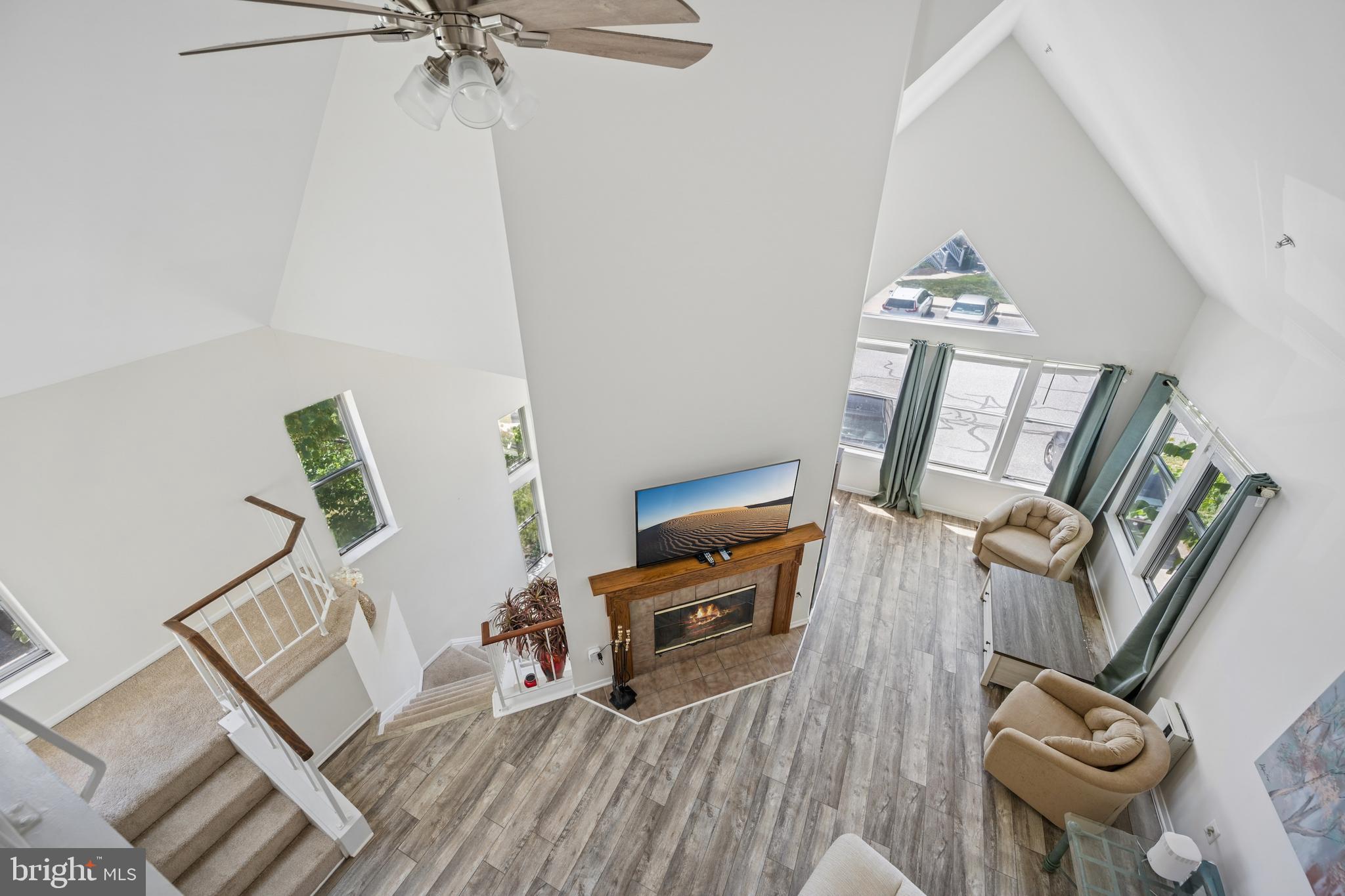 7649 STONY CREEK LANE