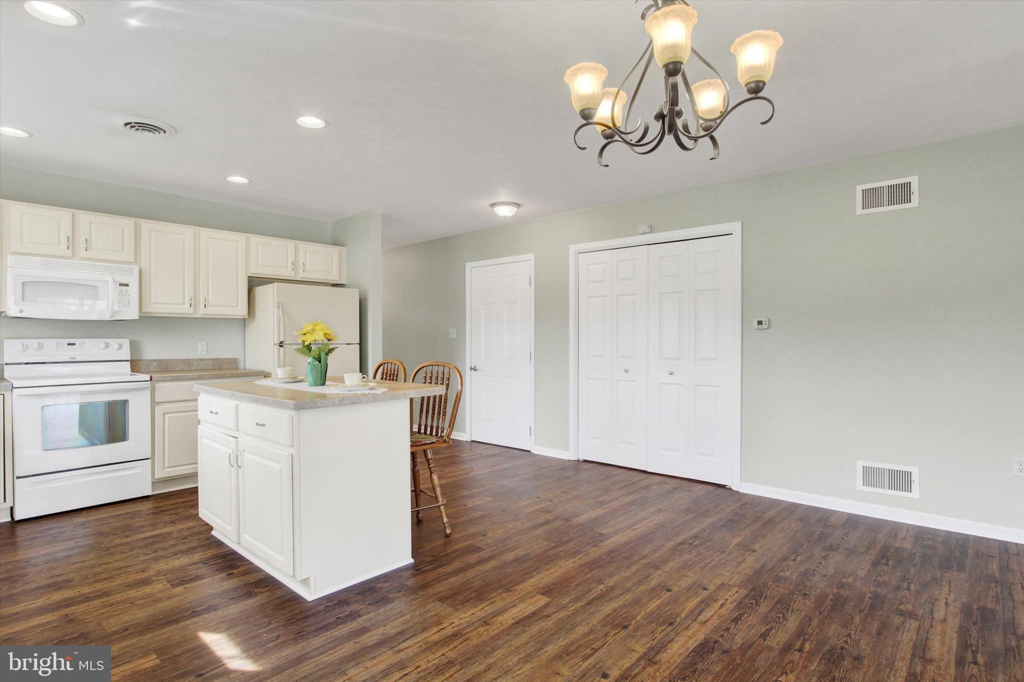 OXEN COUNTRY MEADOWS - Residential