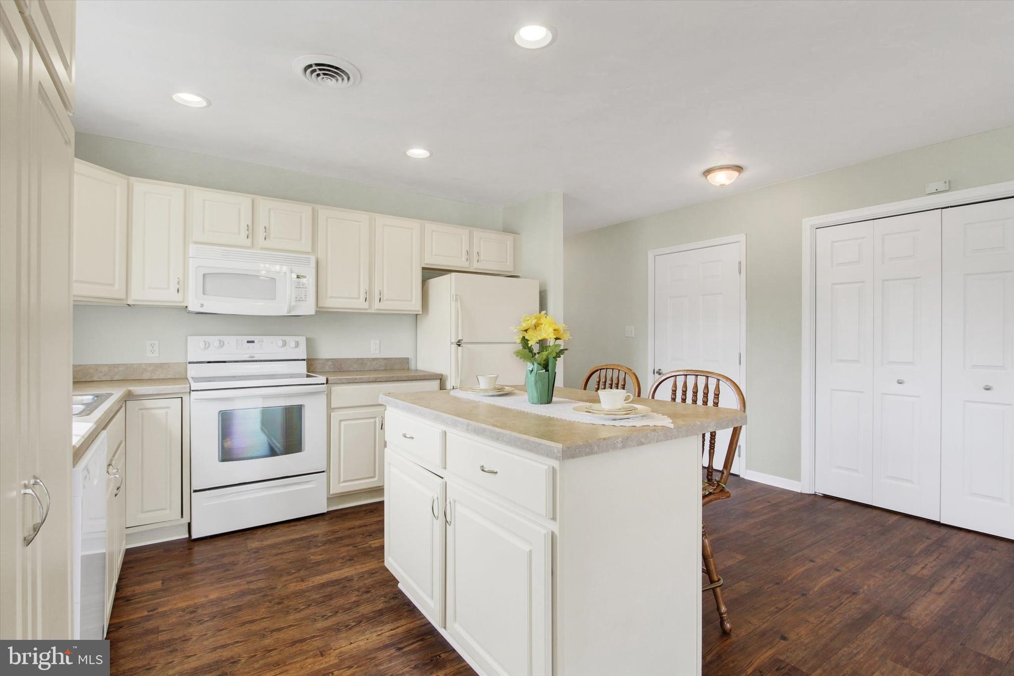 OXEN COUNTRY MEADOWS - Residential