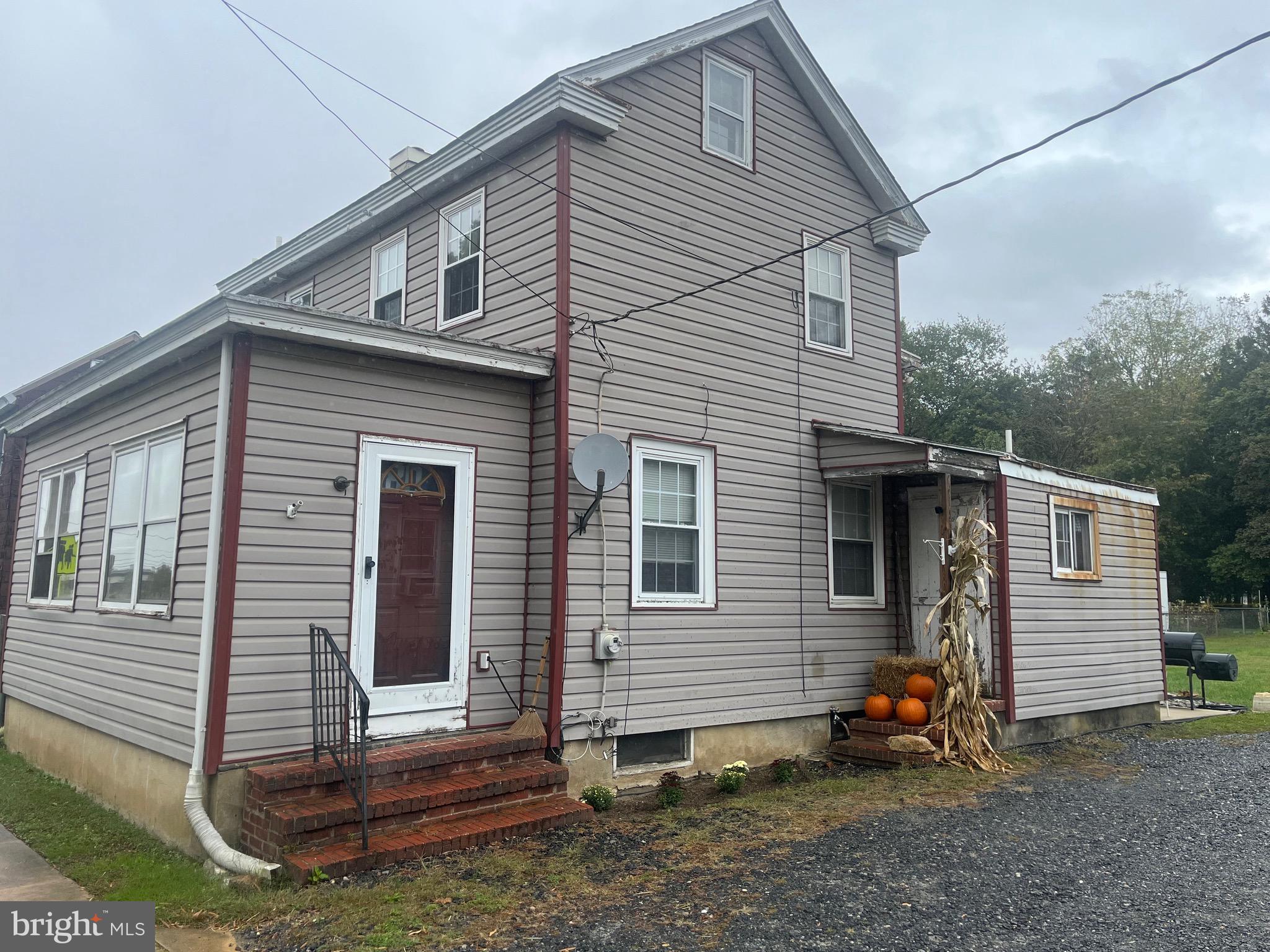 825 MULLICA HILL ROAD