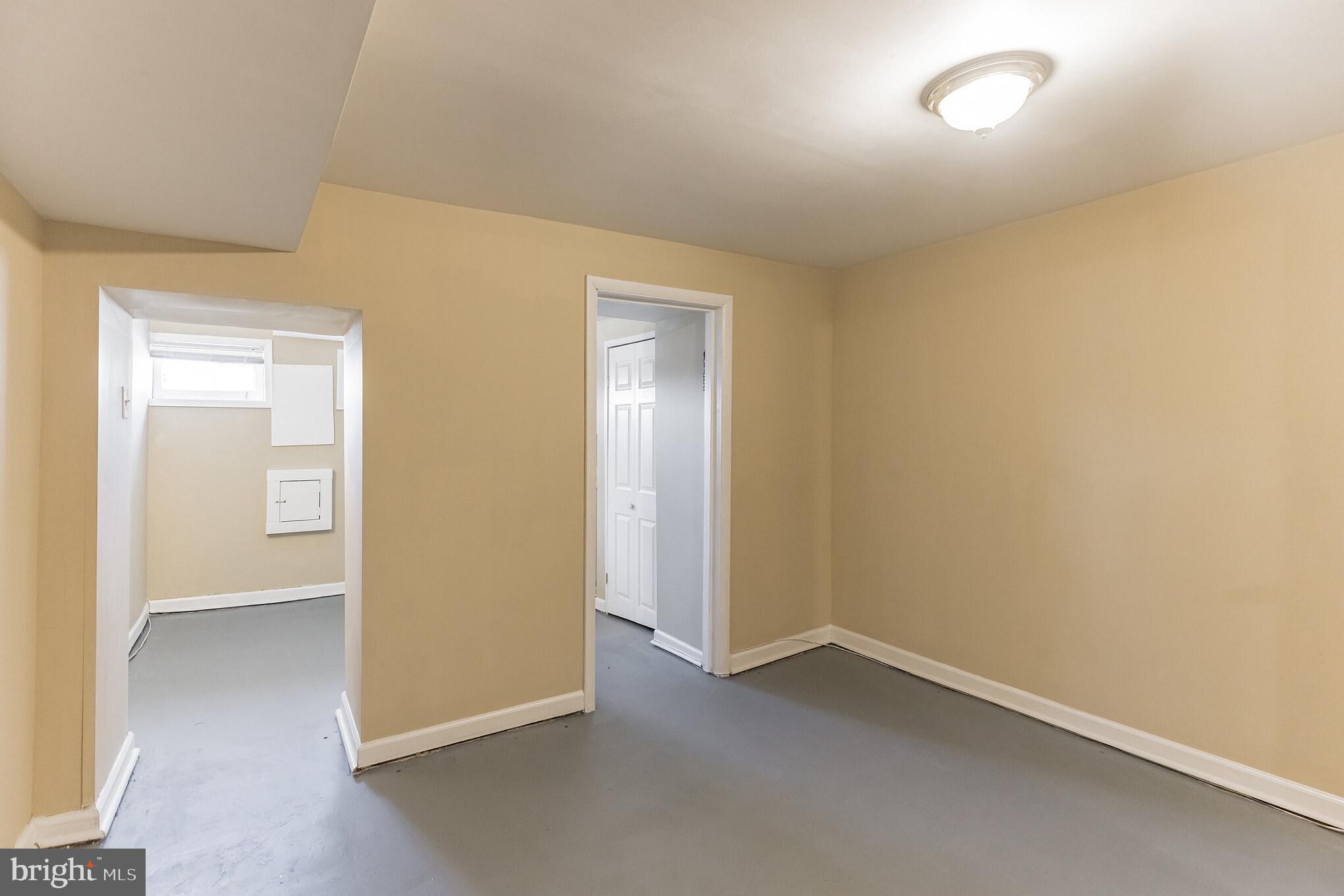 CLIFTON PARK - Residential Lease