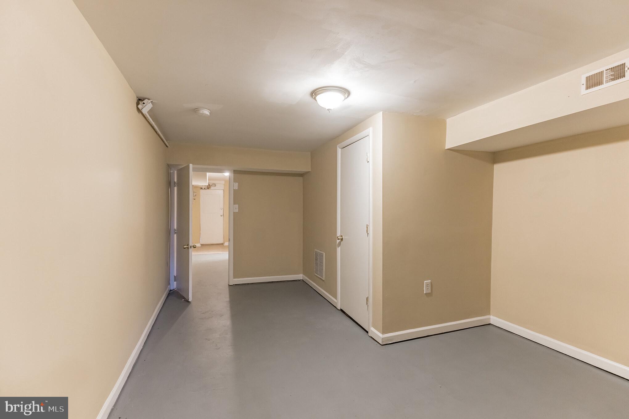 CLIFTON PARK - Residential Lease