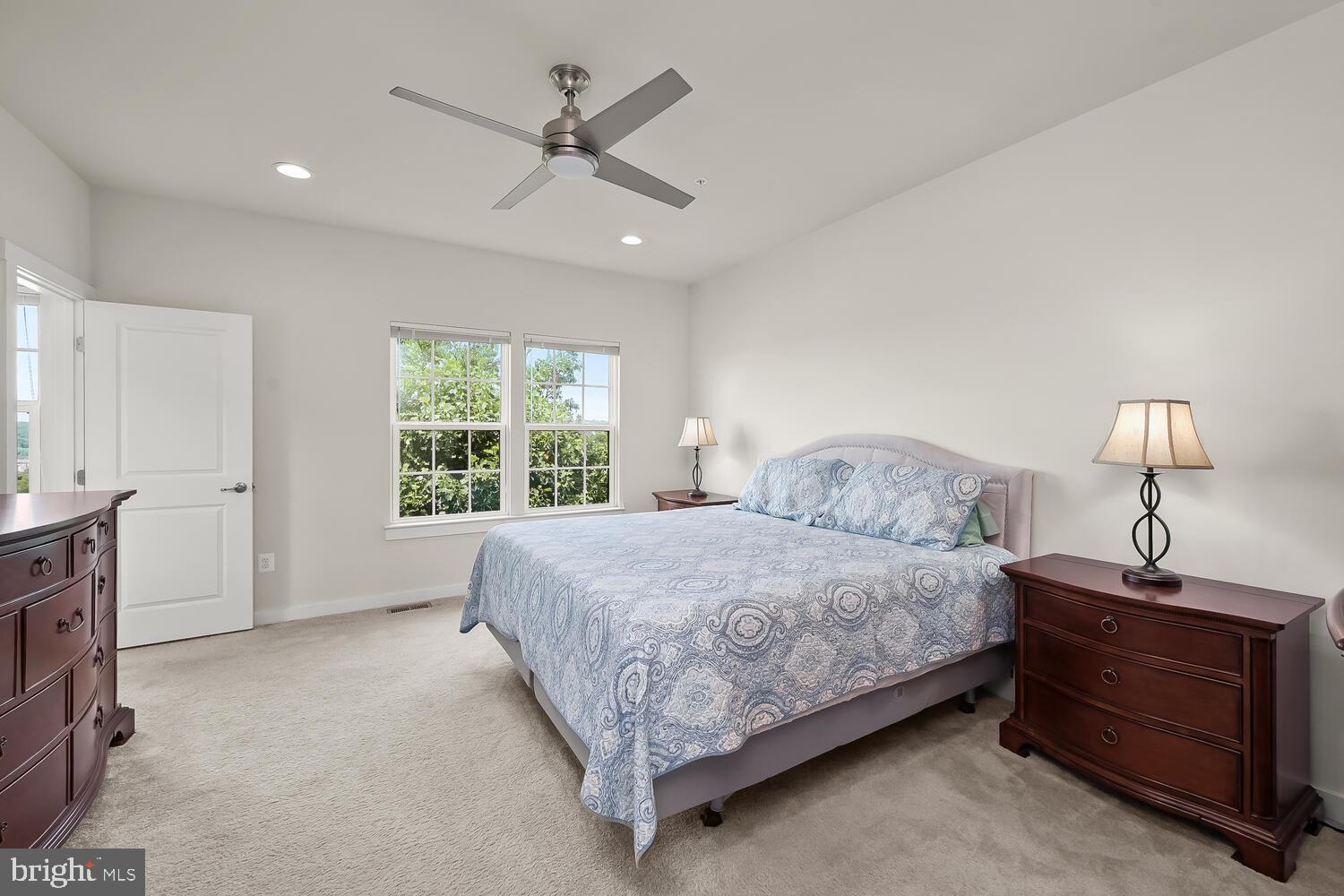 SKYVIEW - Residential