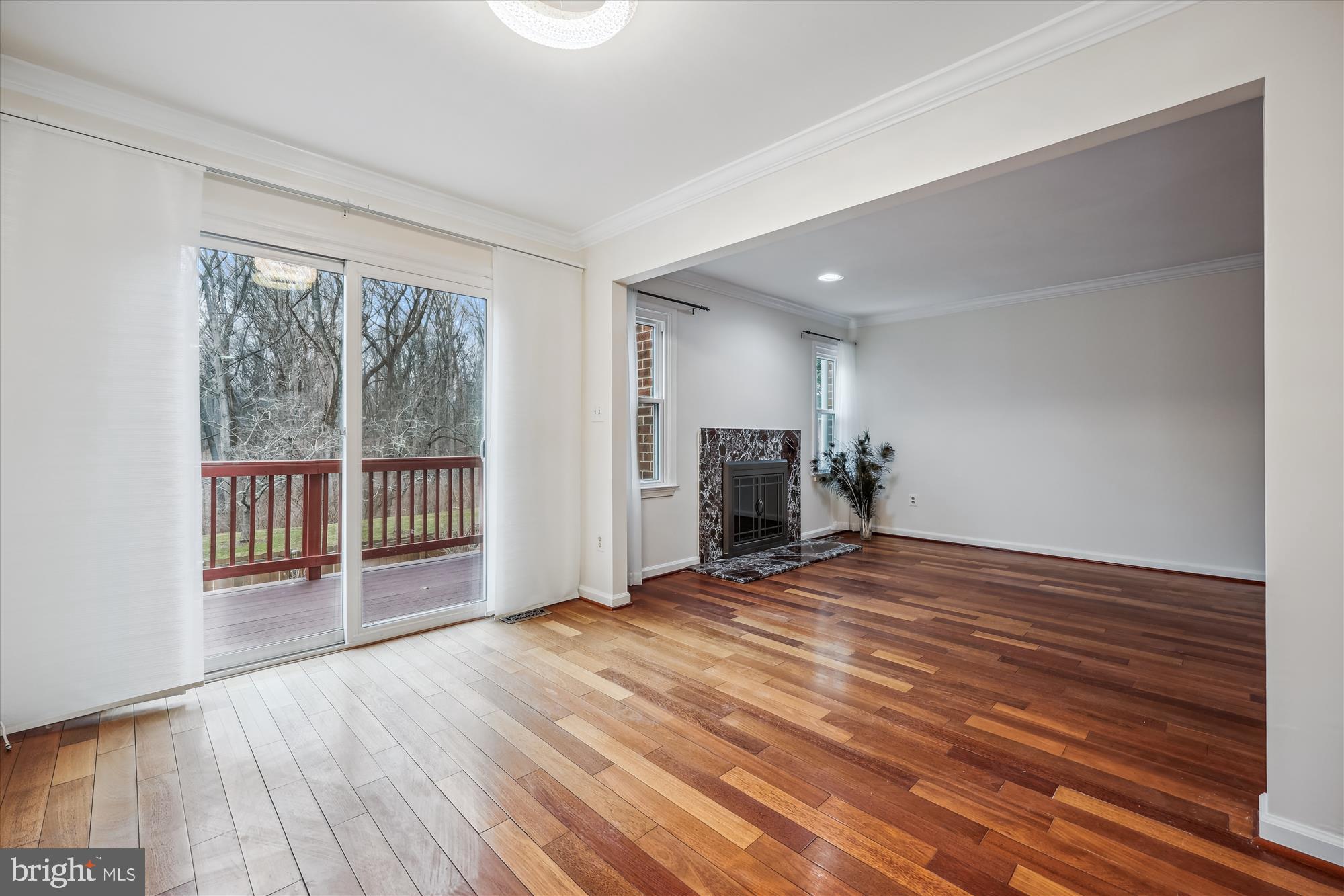 INVERNESS KNOLLS - Residential Lease