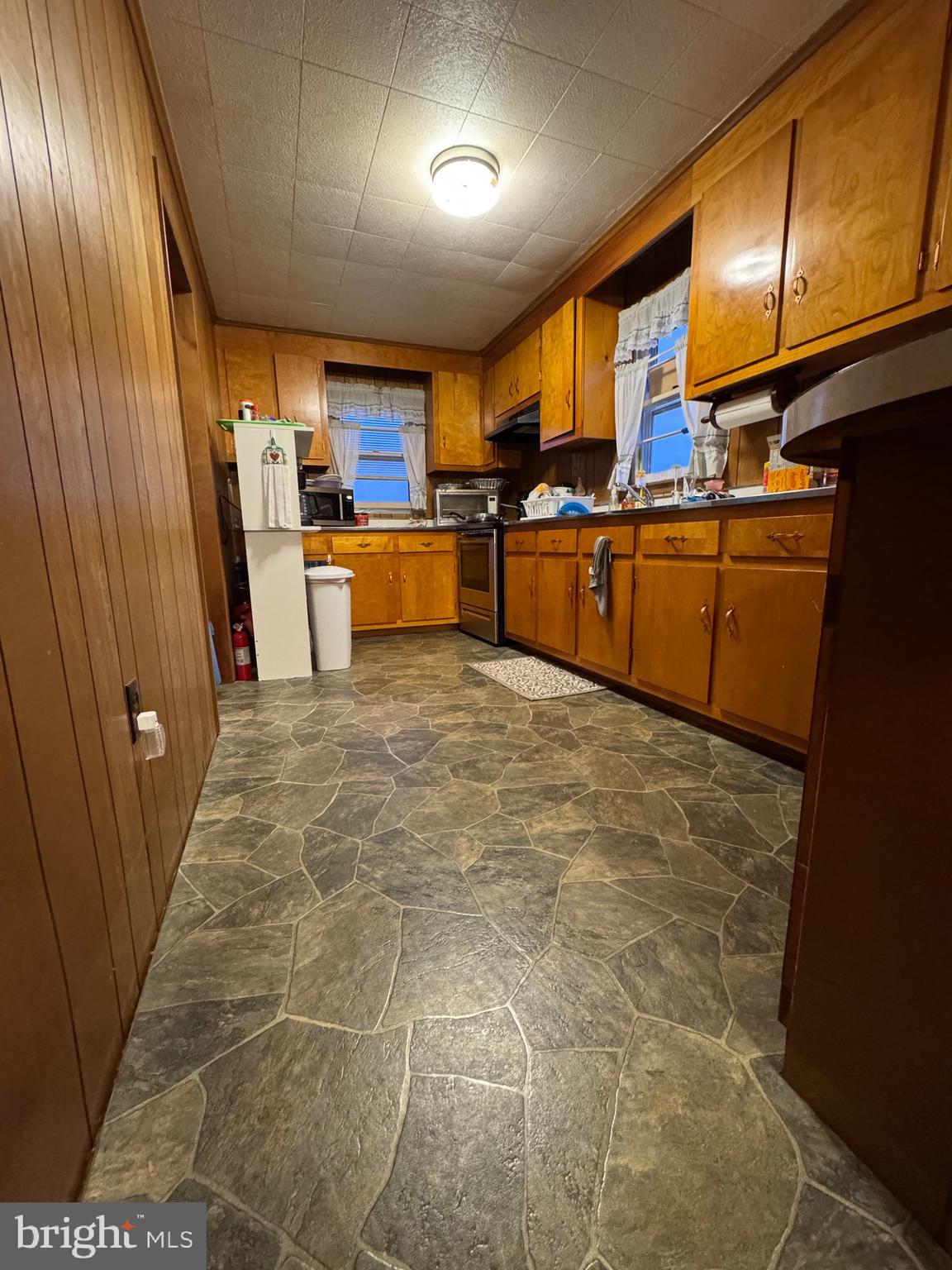 2728 SANDY ISLAND ROAD