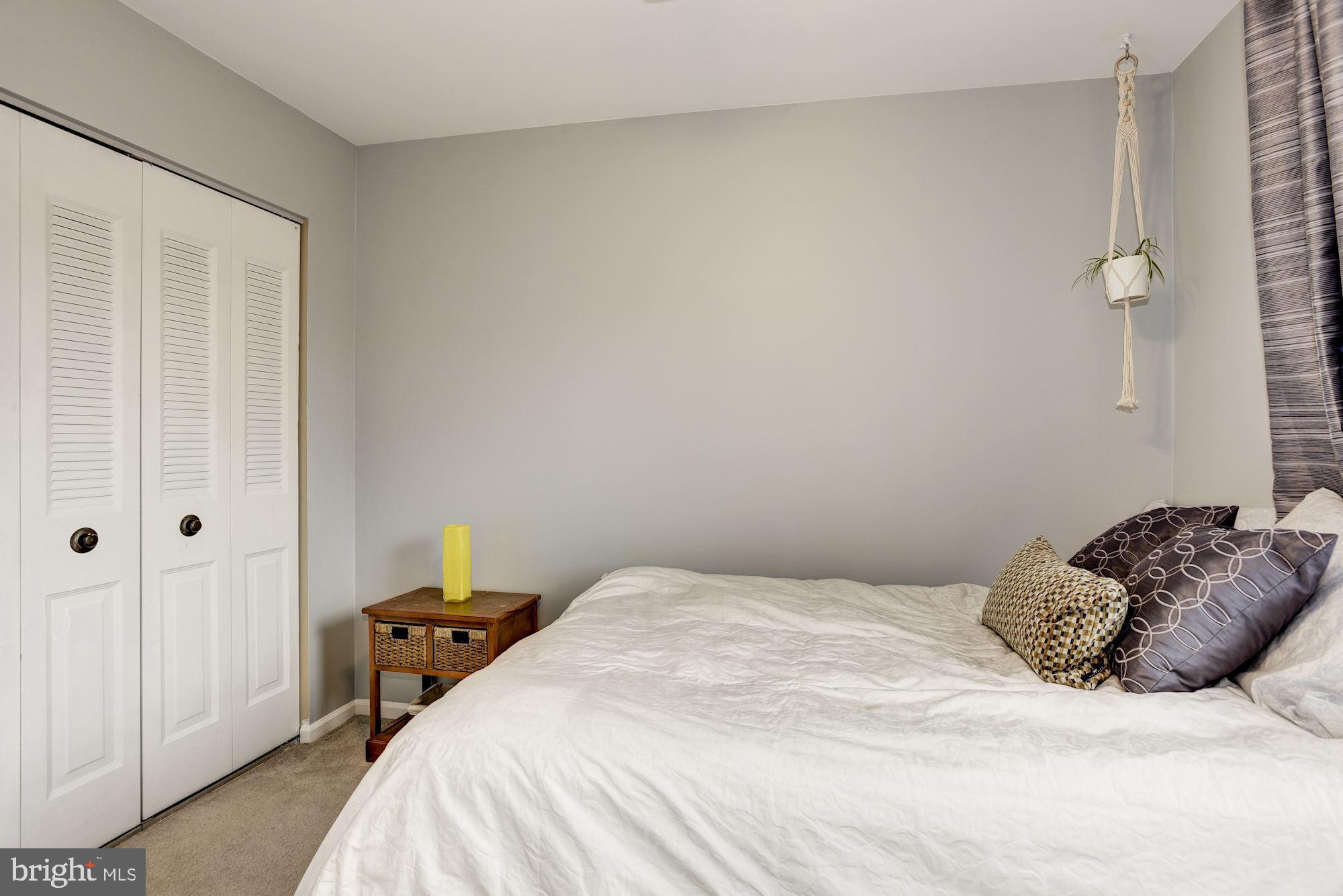 FOXFIELD - Residential Lease