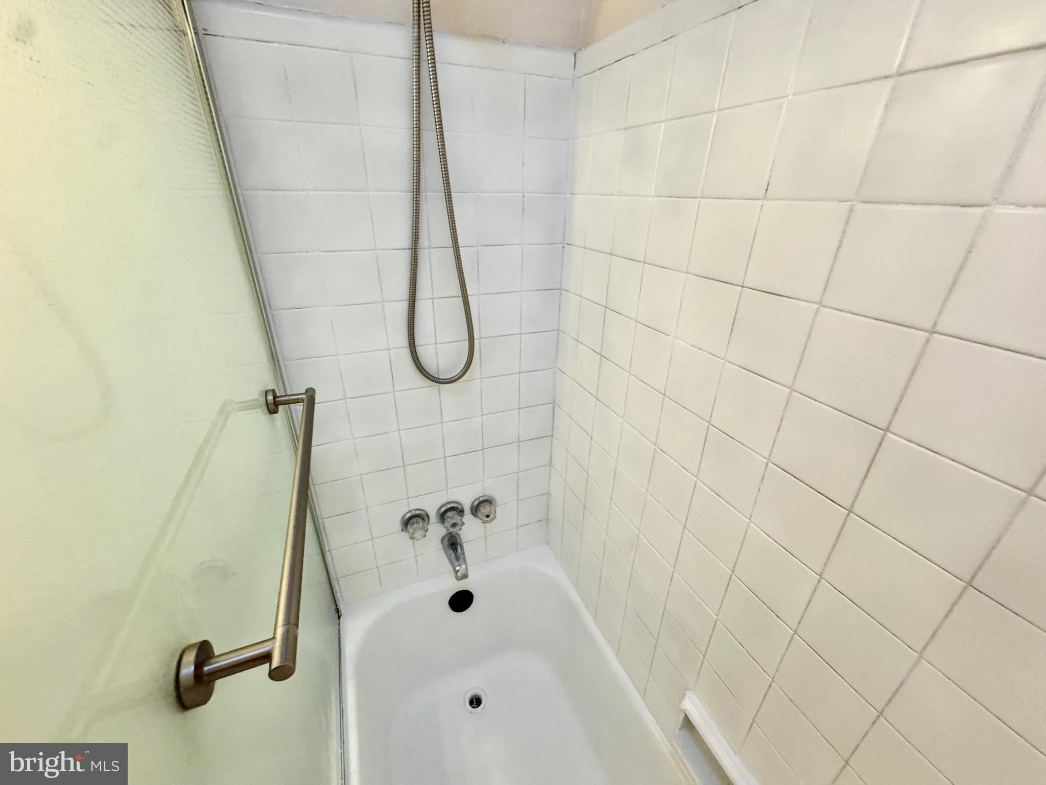 EASTERWOOD - Residential