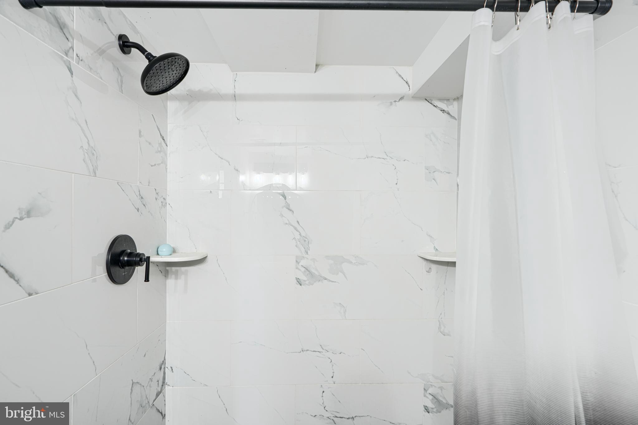 CEDONIA - Residential