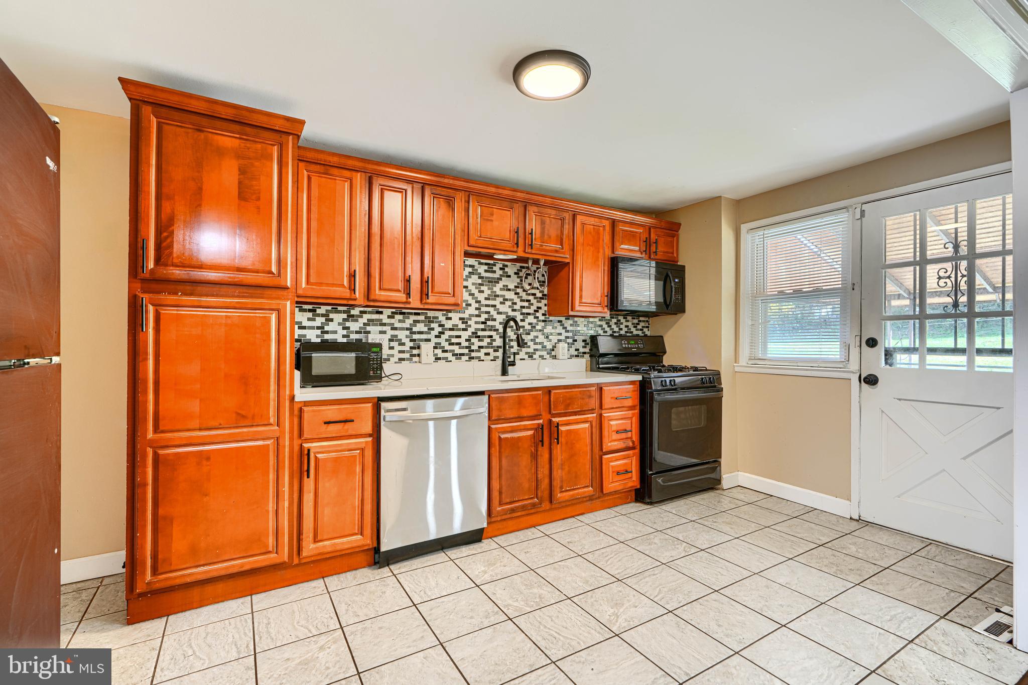 CEDONIA - Residential