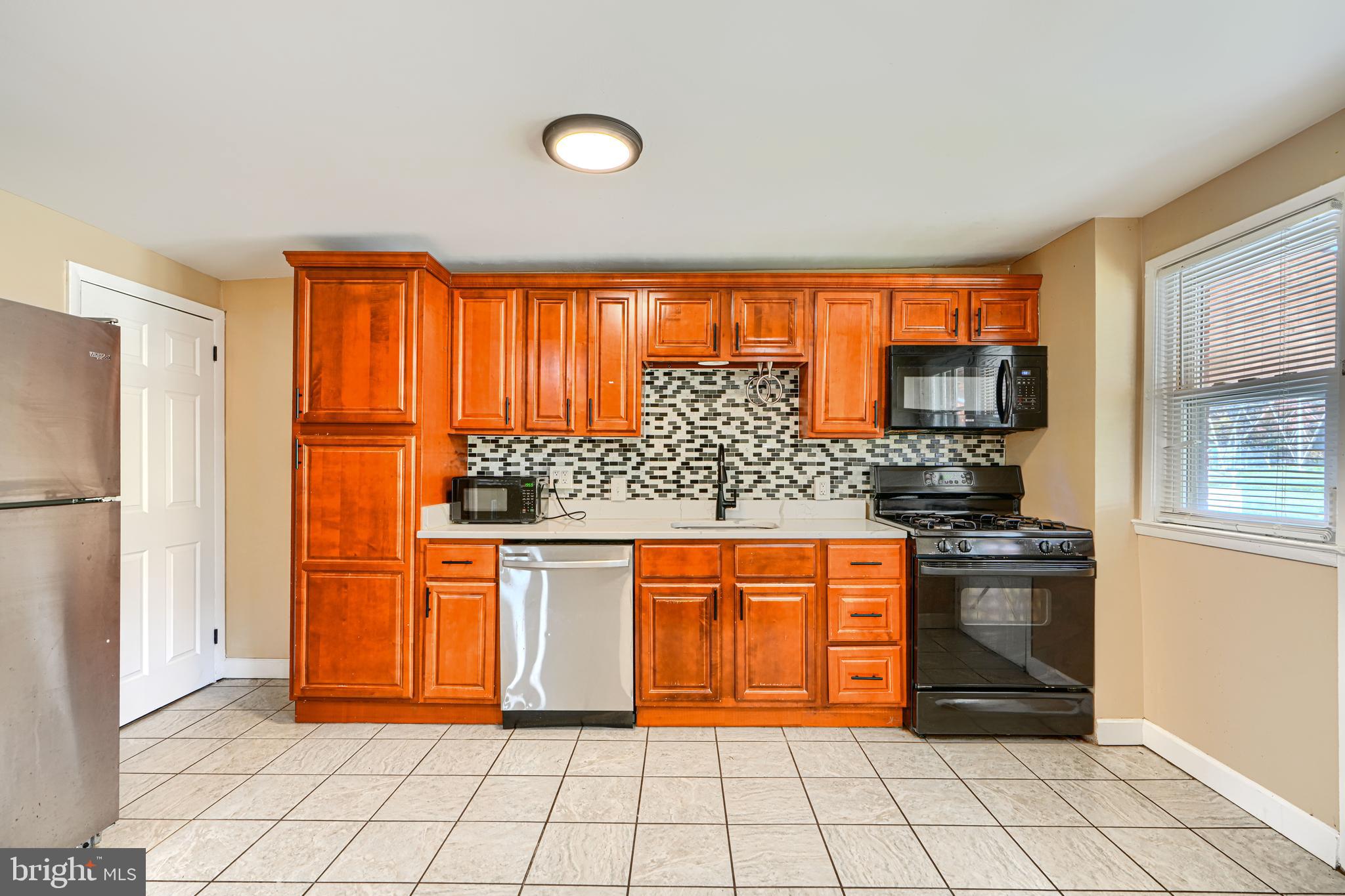 CEDONIA - Residential