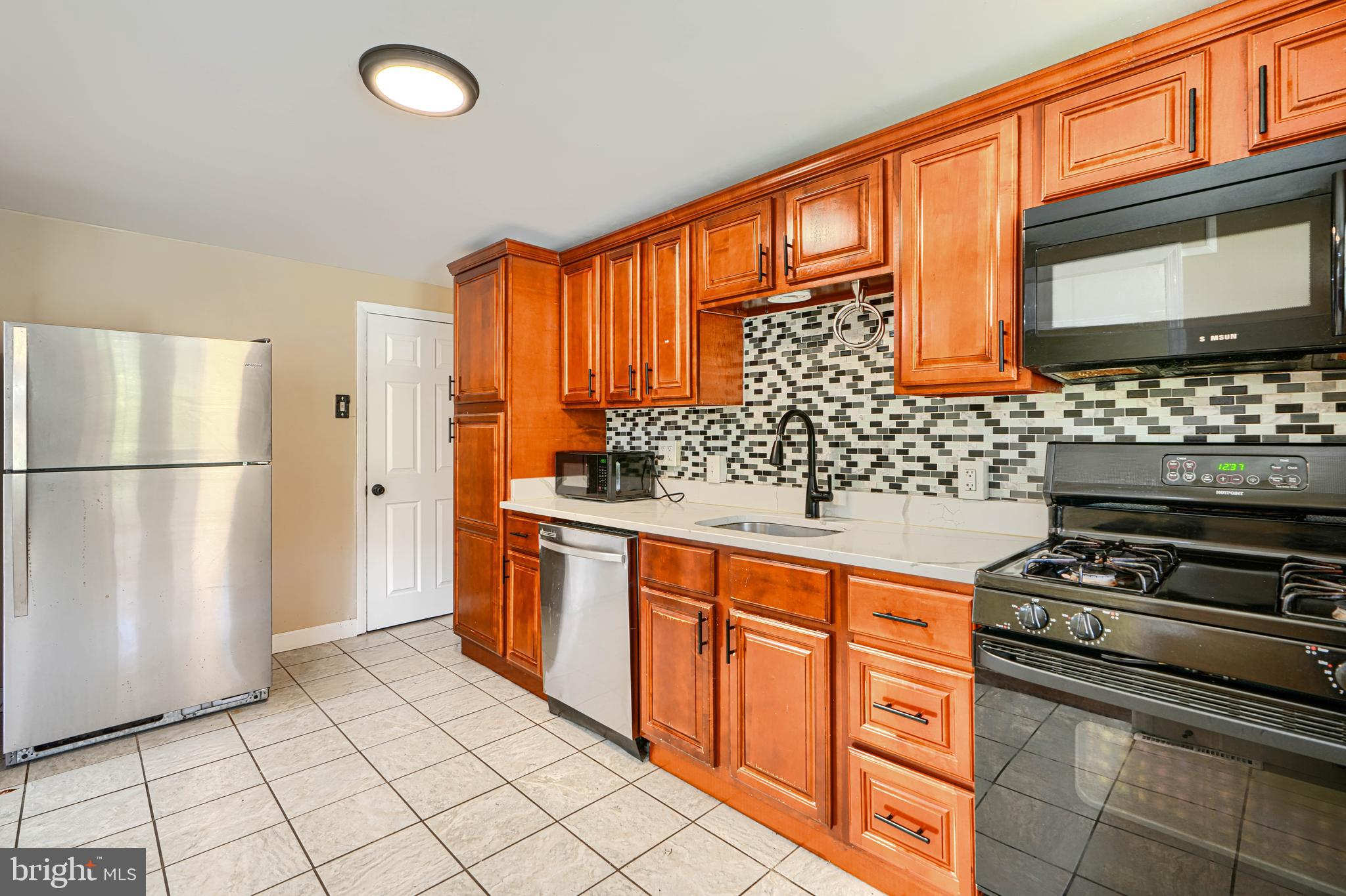 CEDONIA - Residential