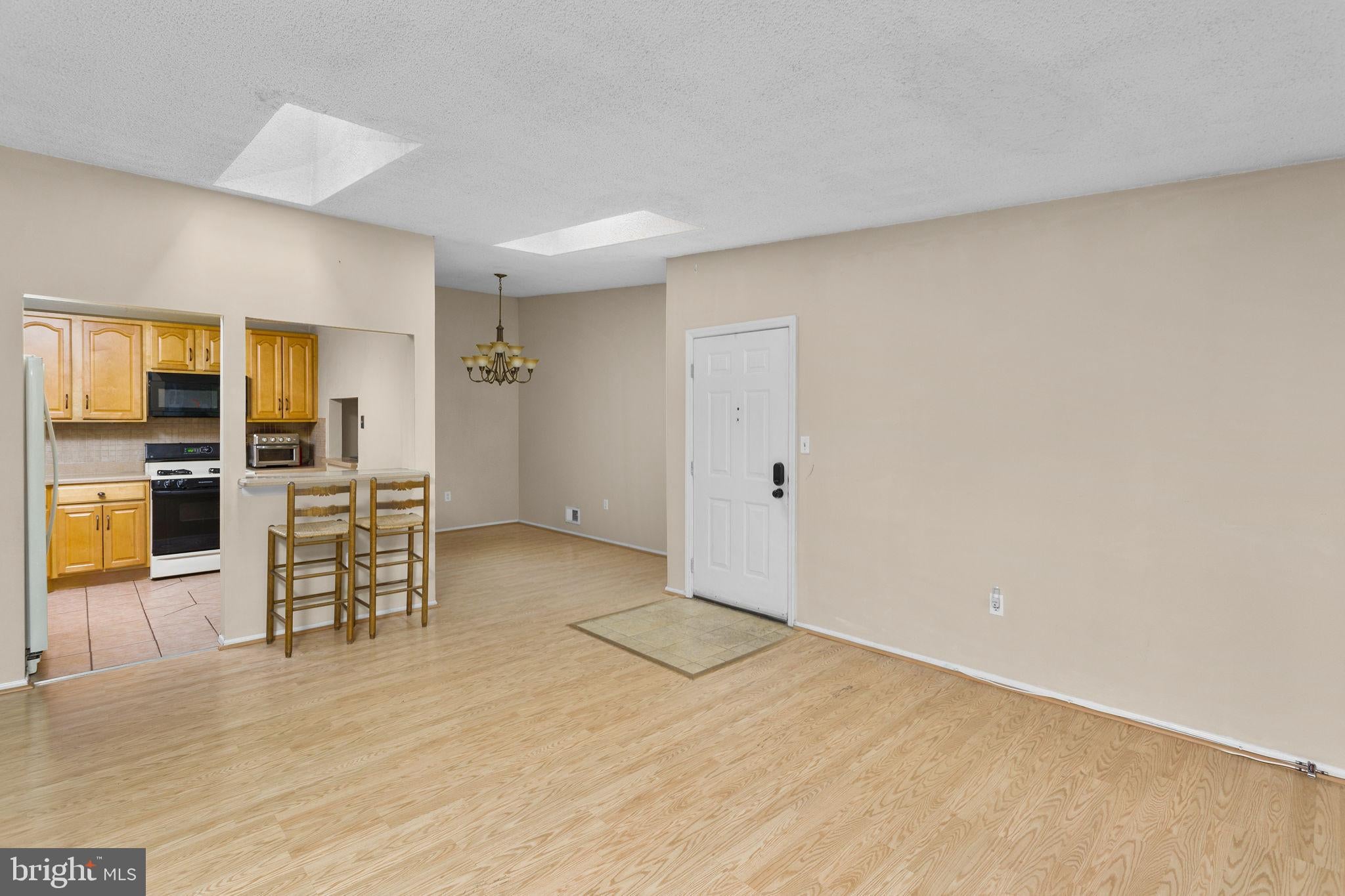 55 MULBERRY COURT
