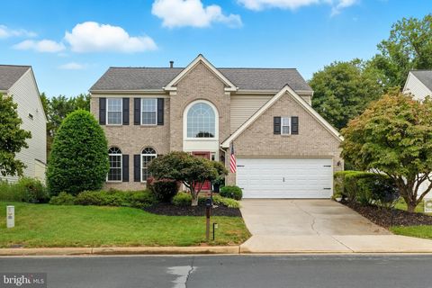 Photo of 47780 Allegheny Circle, STERLING, VA 20165 (MLS # VALO2123998)
