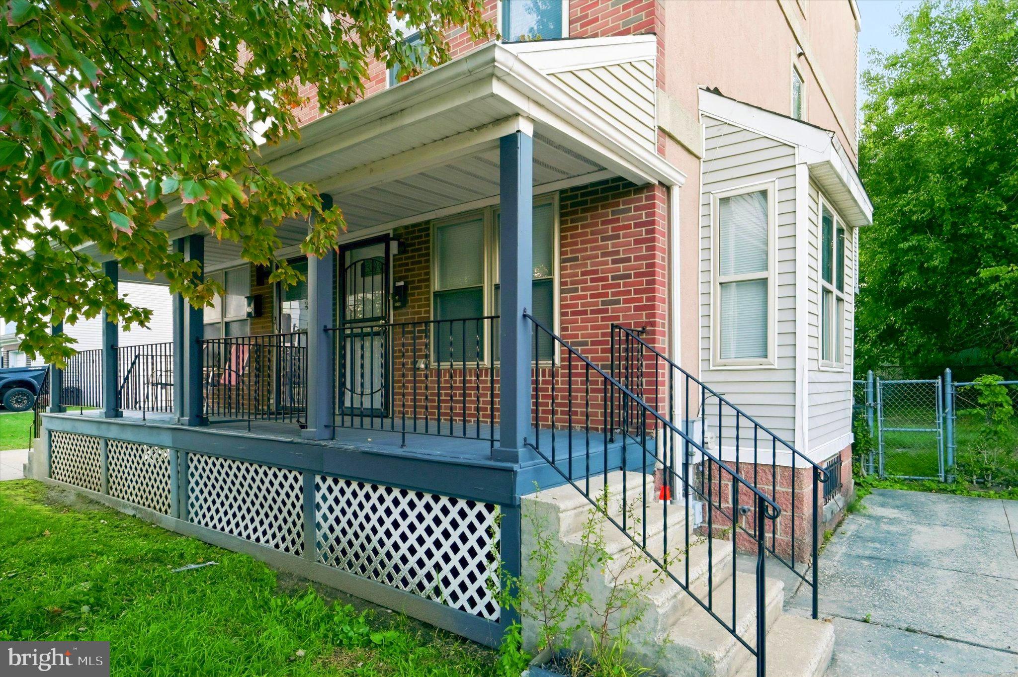 1917 W MASTER STREET