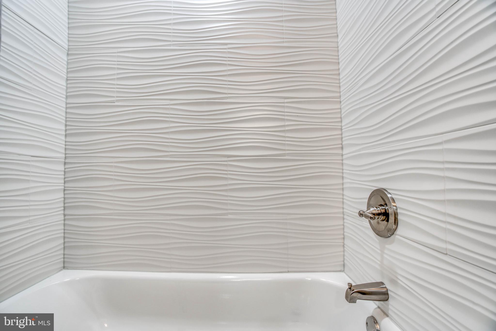 DUNDALK MANOR - Residential