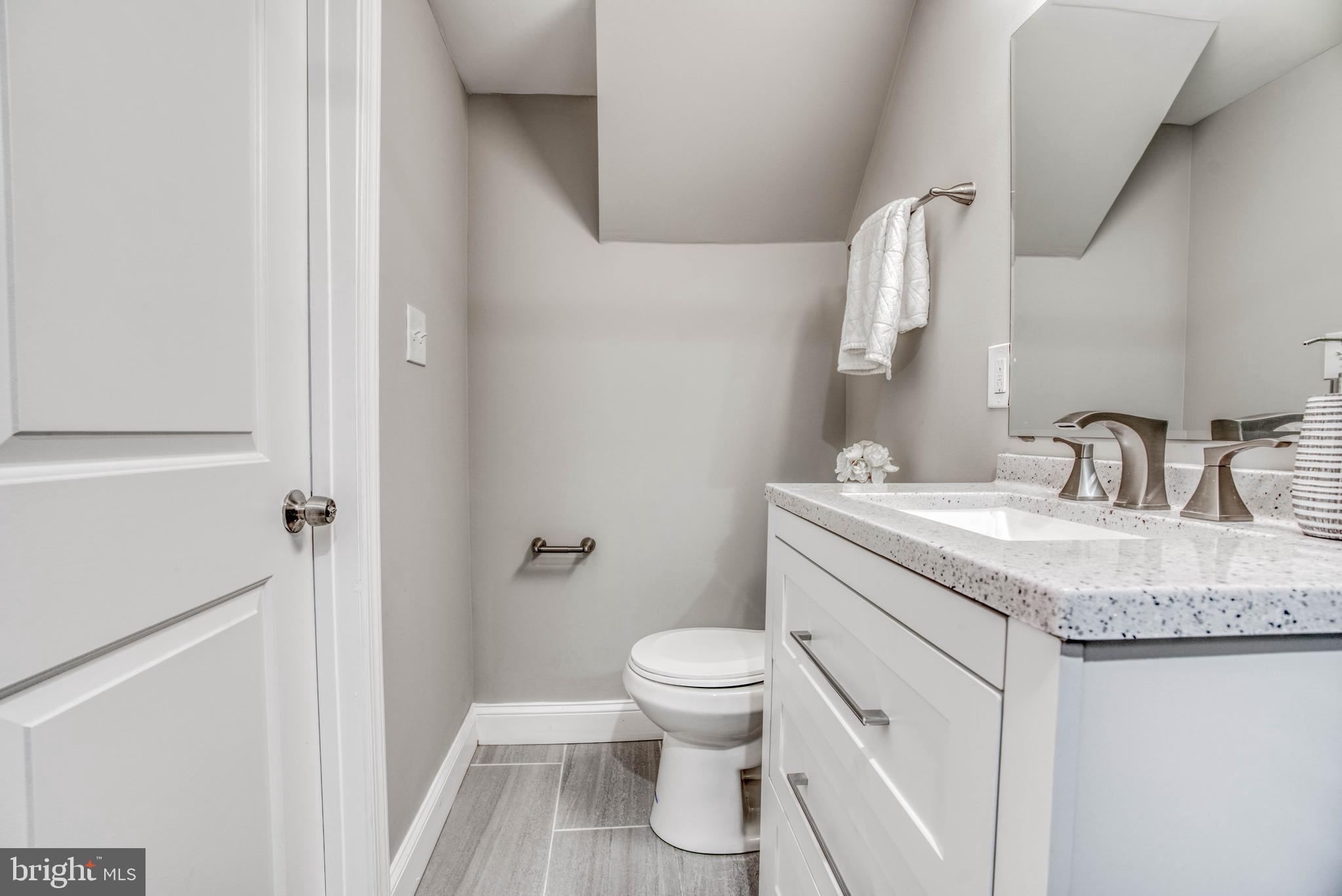 DUNDALK MANOR - Residential