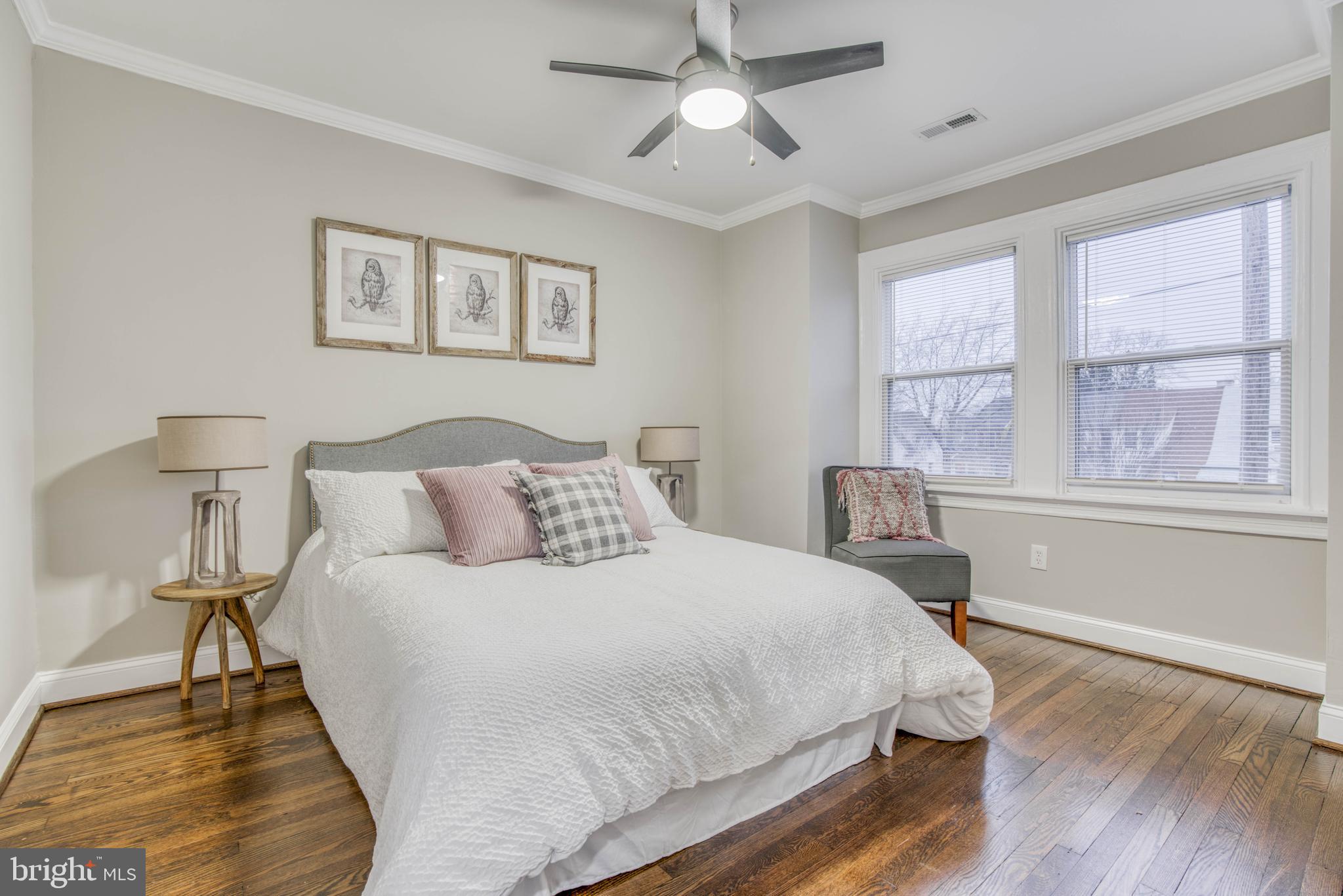 DUNDALK MANOR - Residential