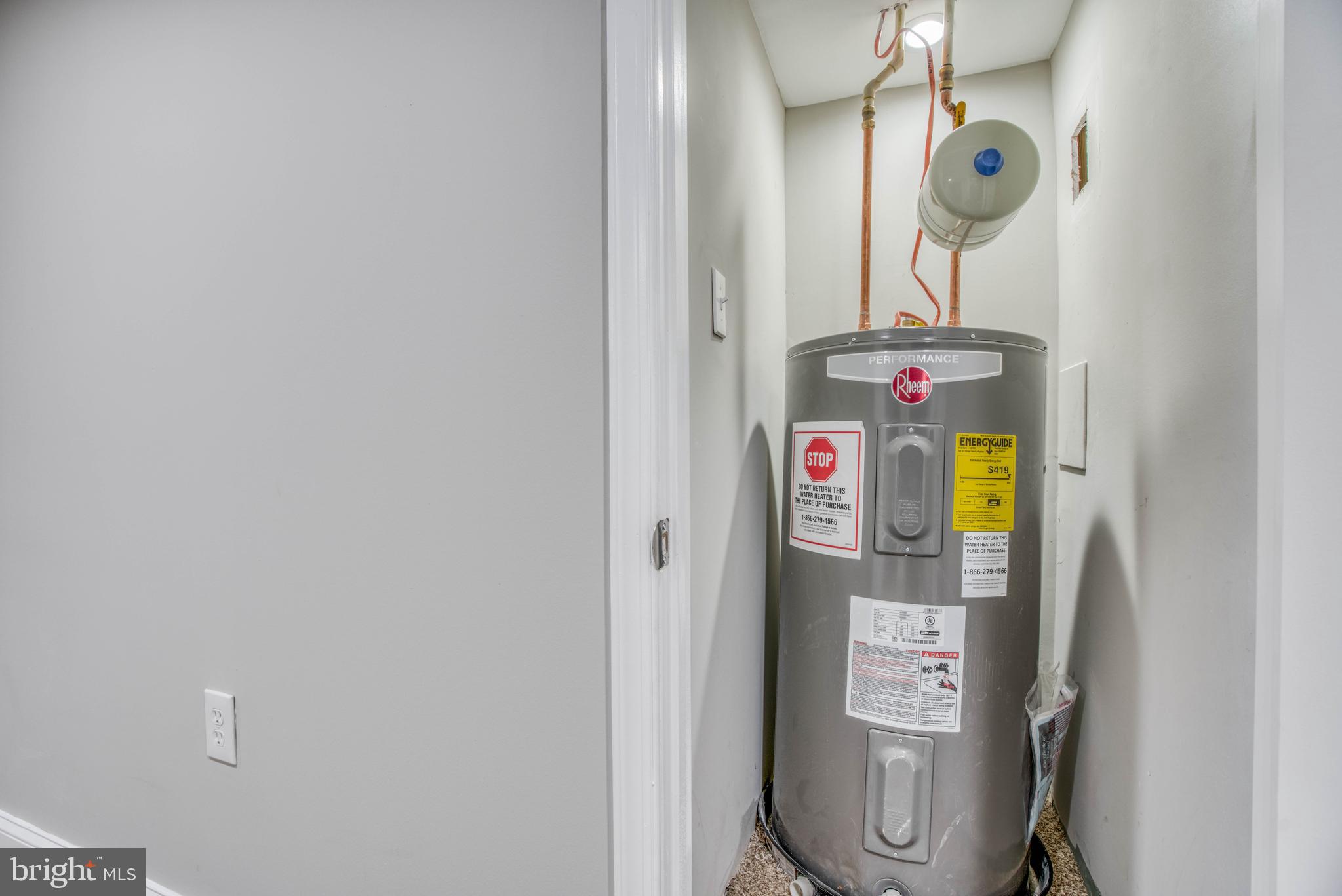 DUNDALK MANOR - Residential