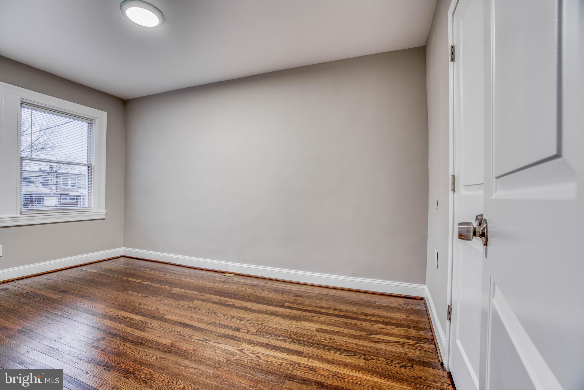 DUNDALK MANOR - Residential