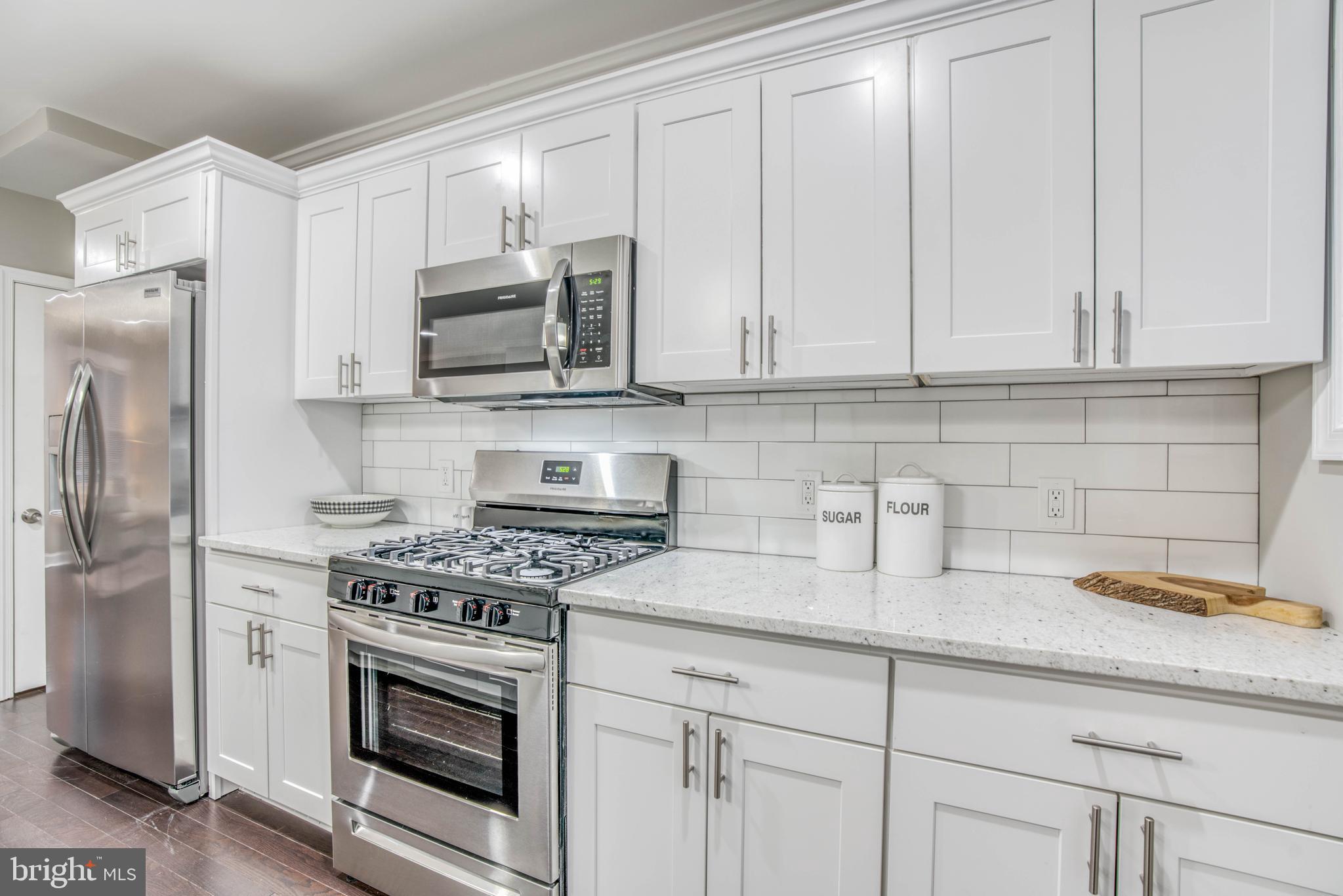 DUNDALK MANOR - Residential