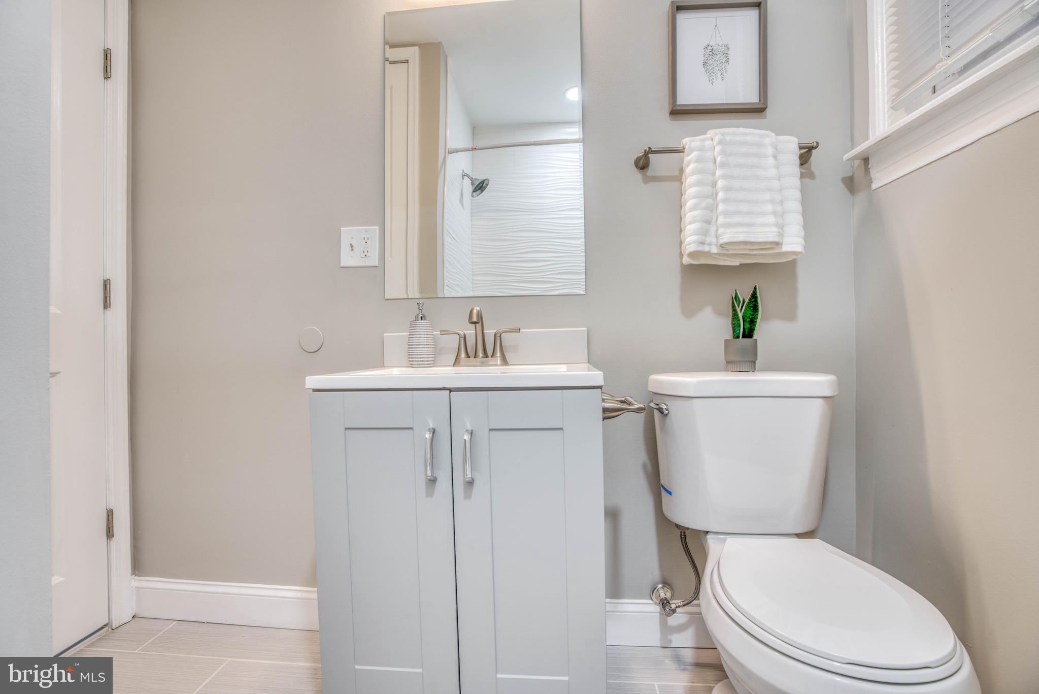 DUNDALK MANOR - Residential