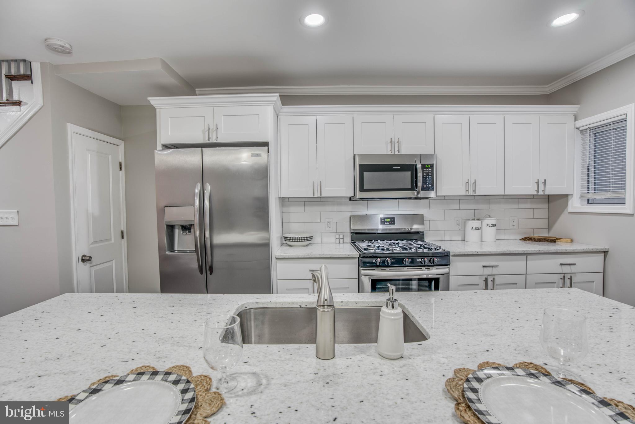 DUNDALK MANOR - Residential