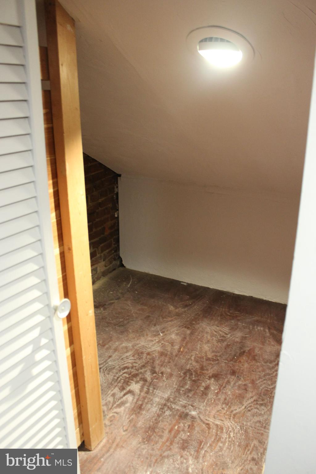 OLD TOWN ALEXANDRIA - Residential Lease