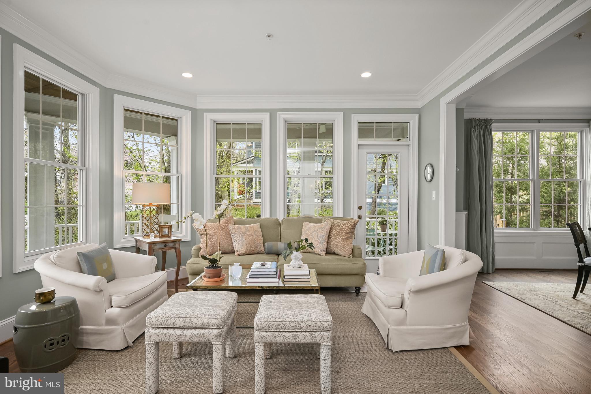 AYRLAWN - Residential