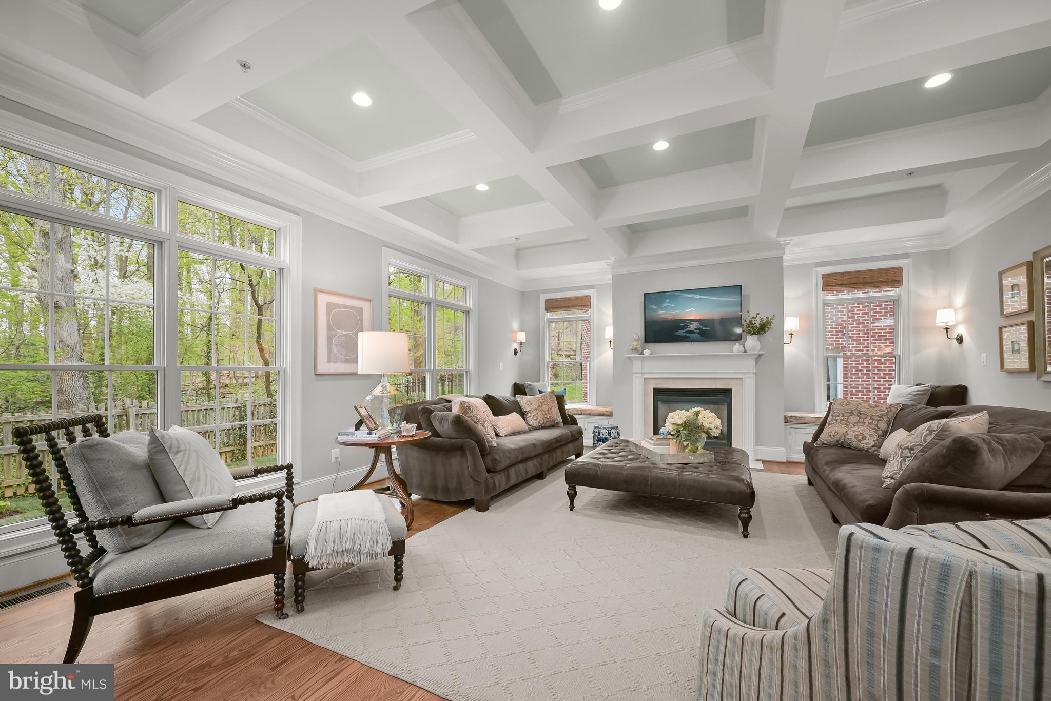 AYRLAWN - Residential