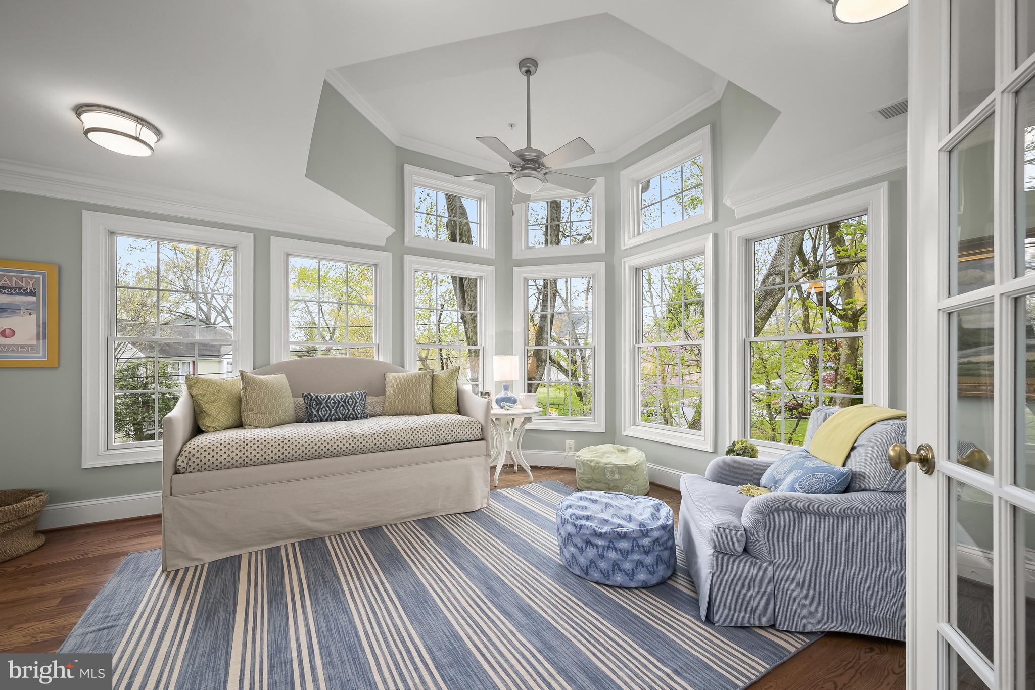 AYRLAWN - Residential