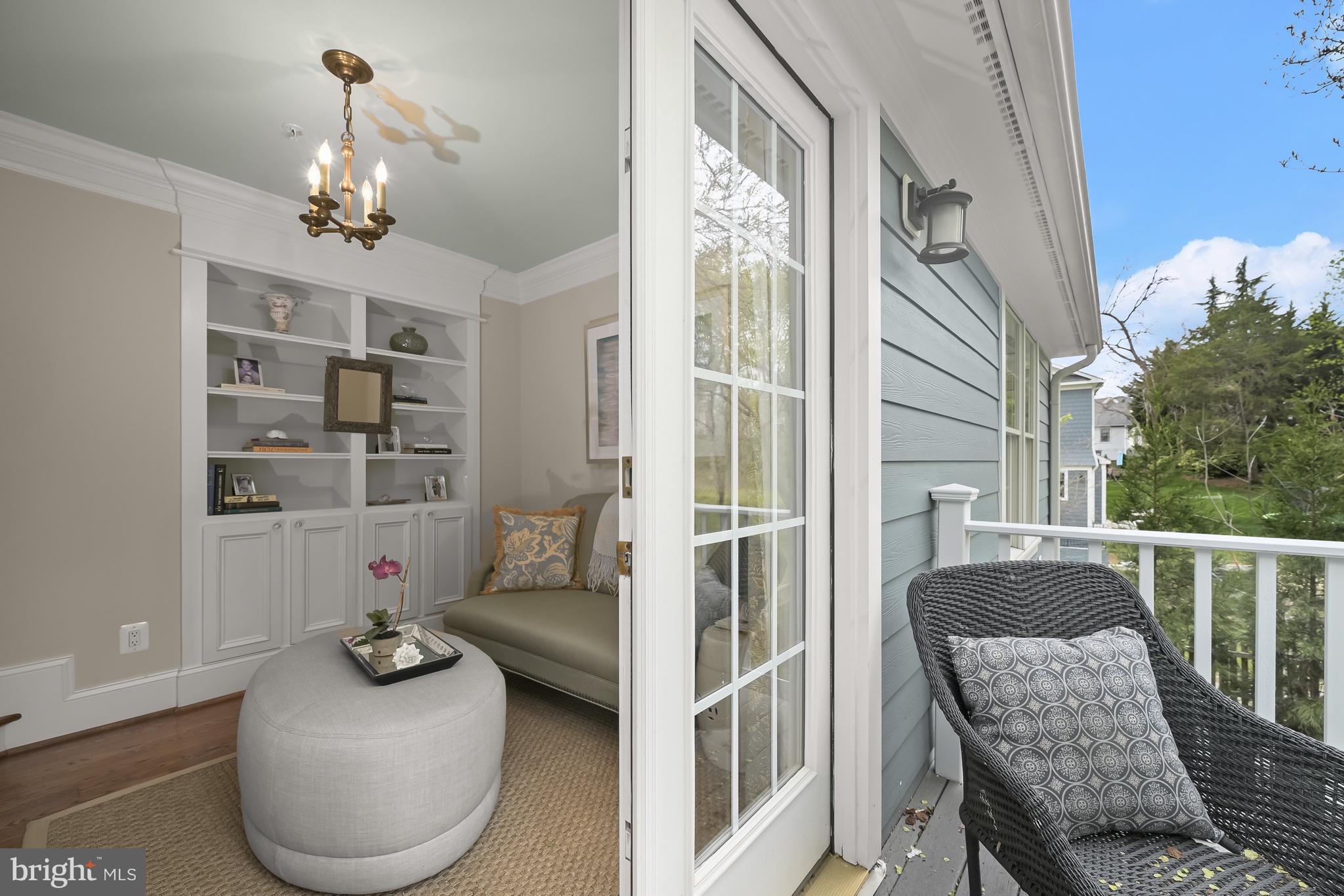 AYRLAWN - Residential