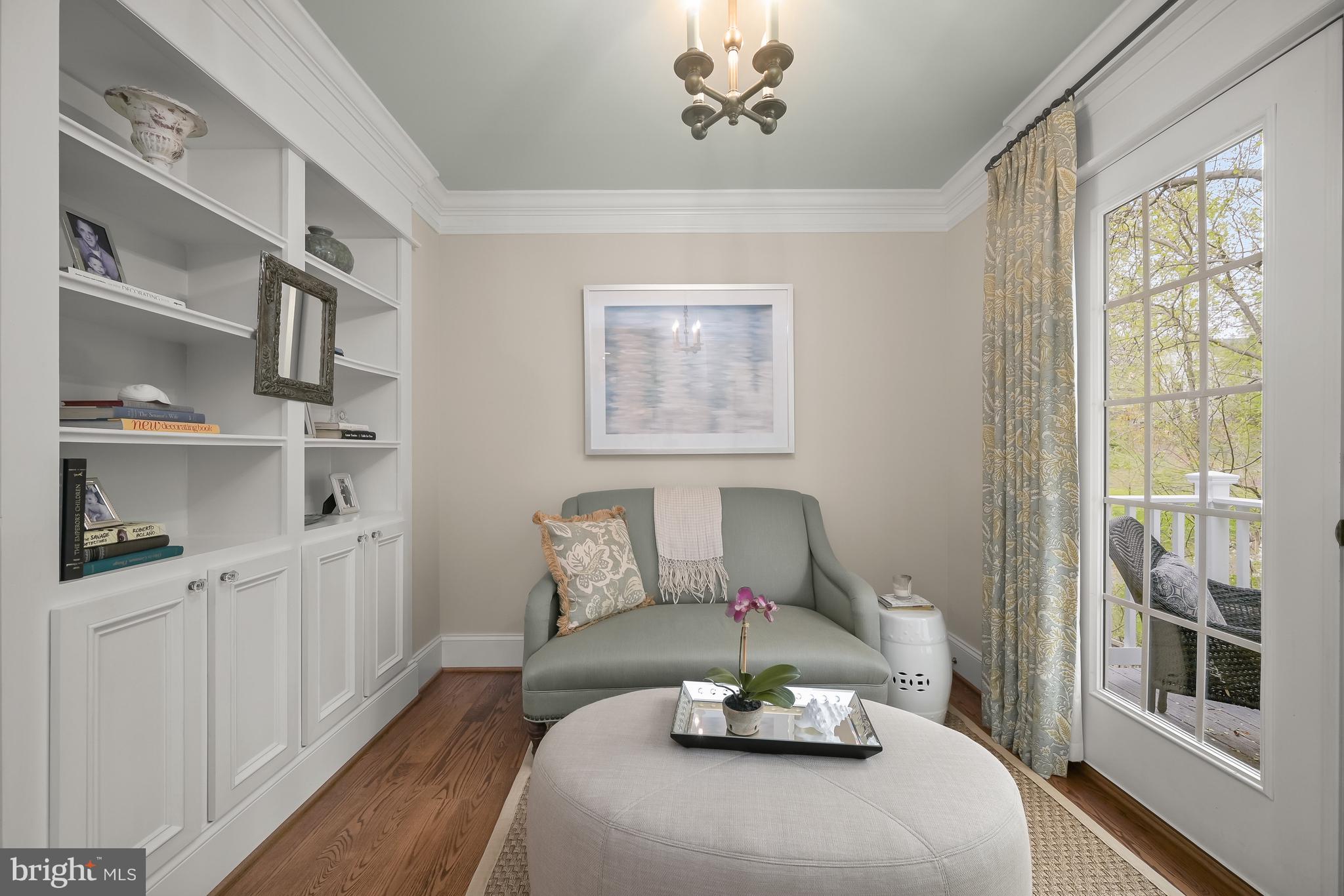 AYRLAWN - Residential